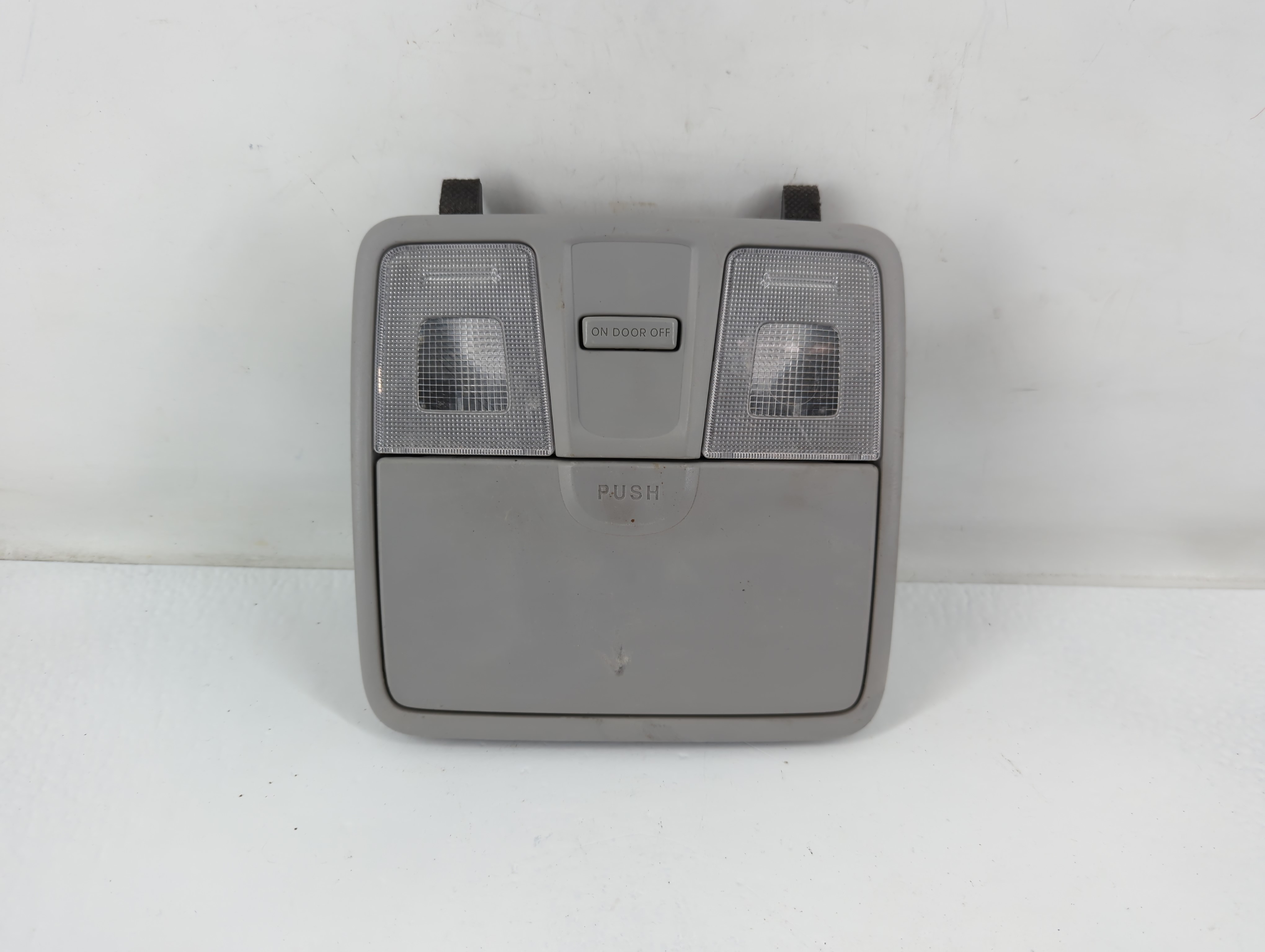 2014 Hyundai Elantra Overhead Roof Console 772029 - Oemusedautoparts1.com