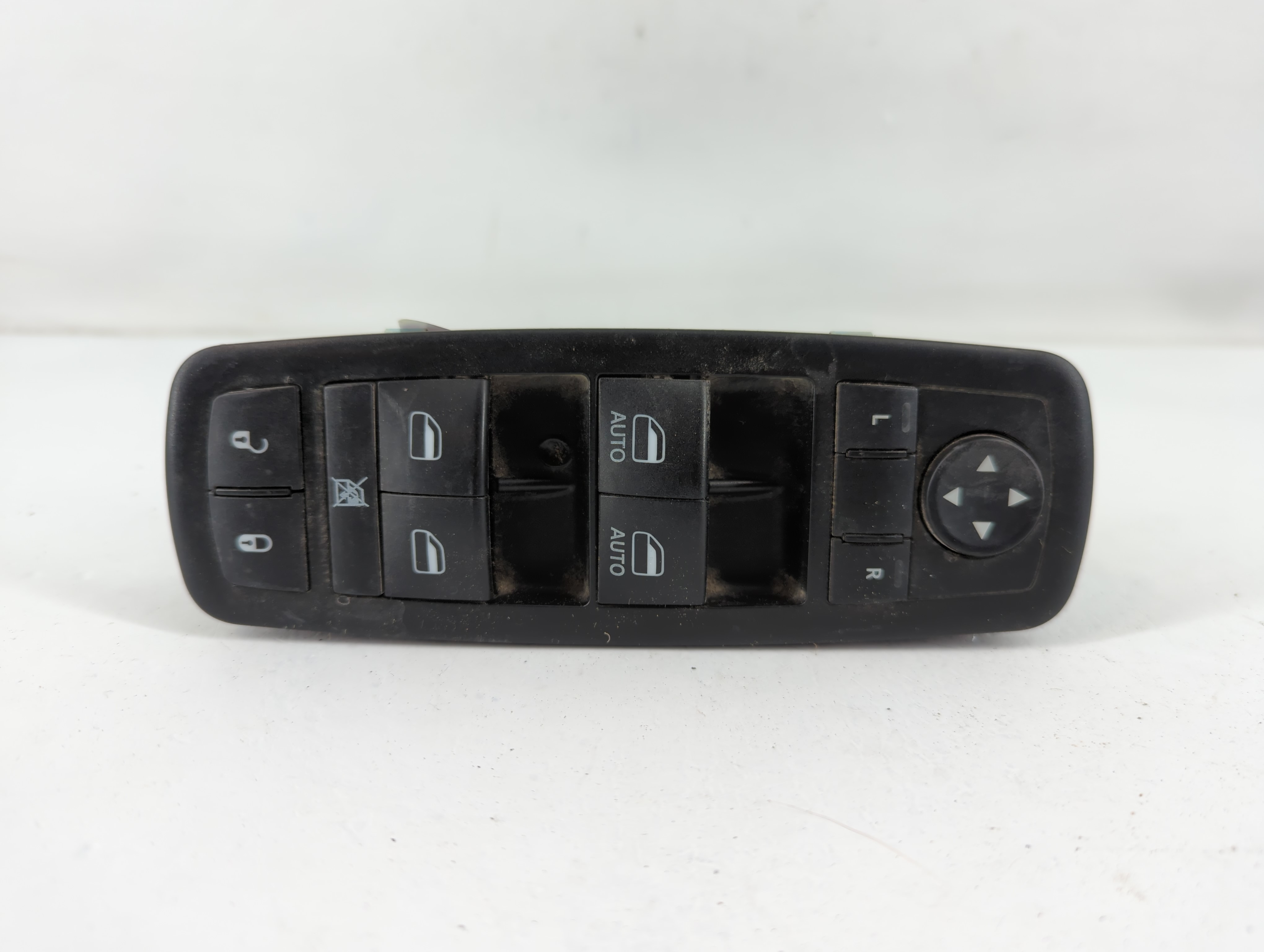 2015-2017 Chrysler 200 Driver Left Door Master Power Window Switch 772076 - Oemusedautoparts1.com