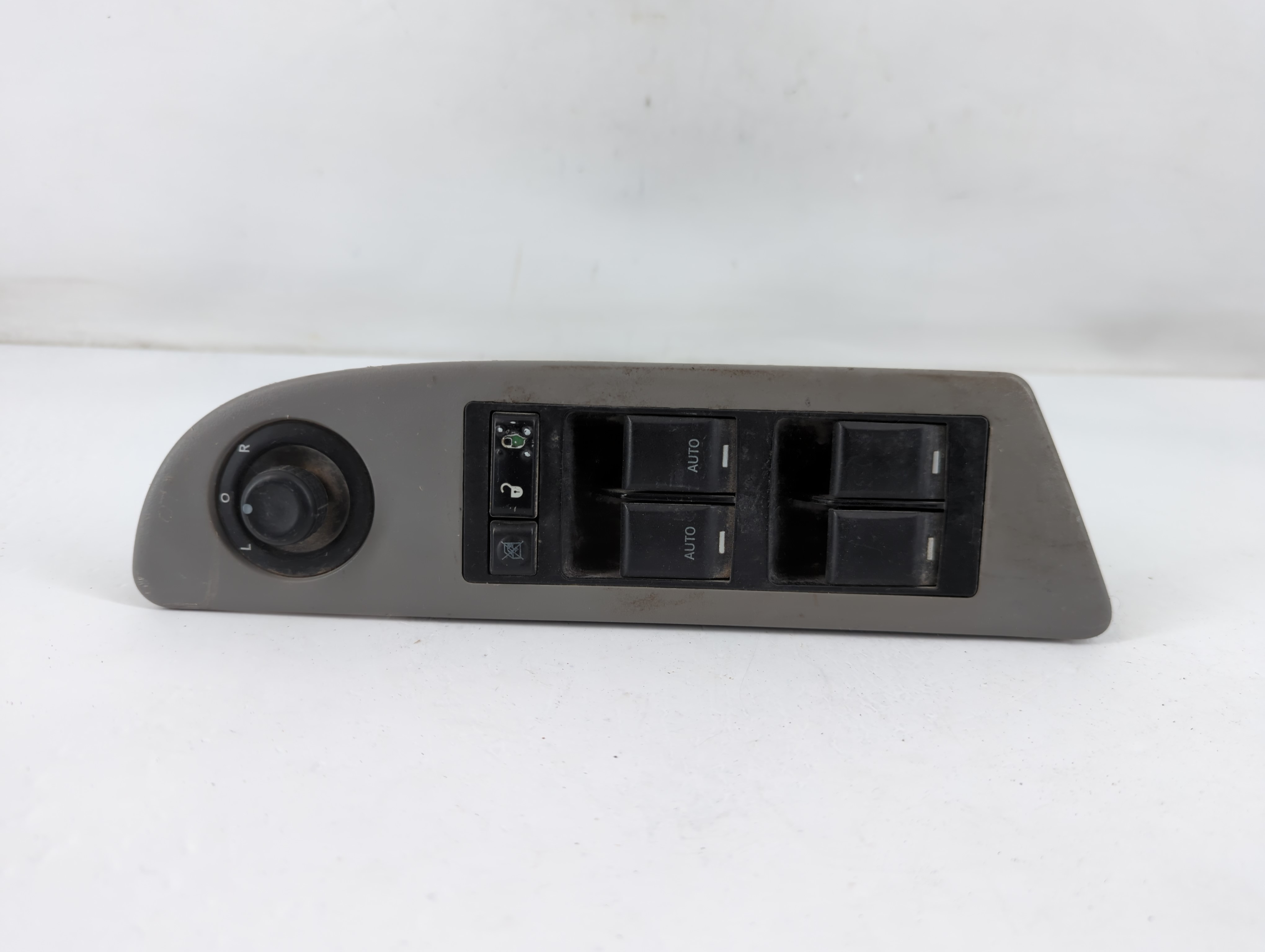 Picture of 2007-2009 Dodge Durango Driver Left Door Master Power Window Switch 772150
