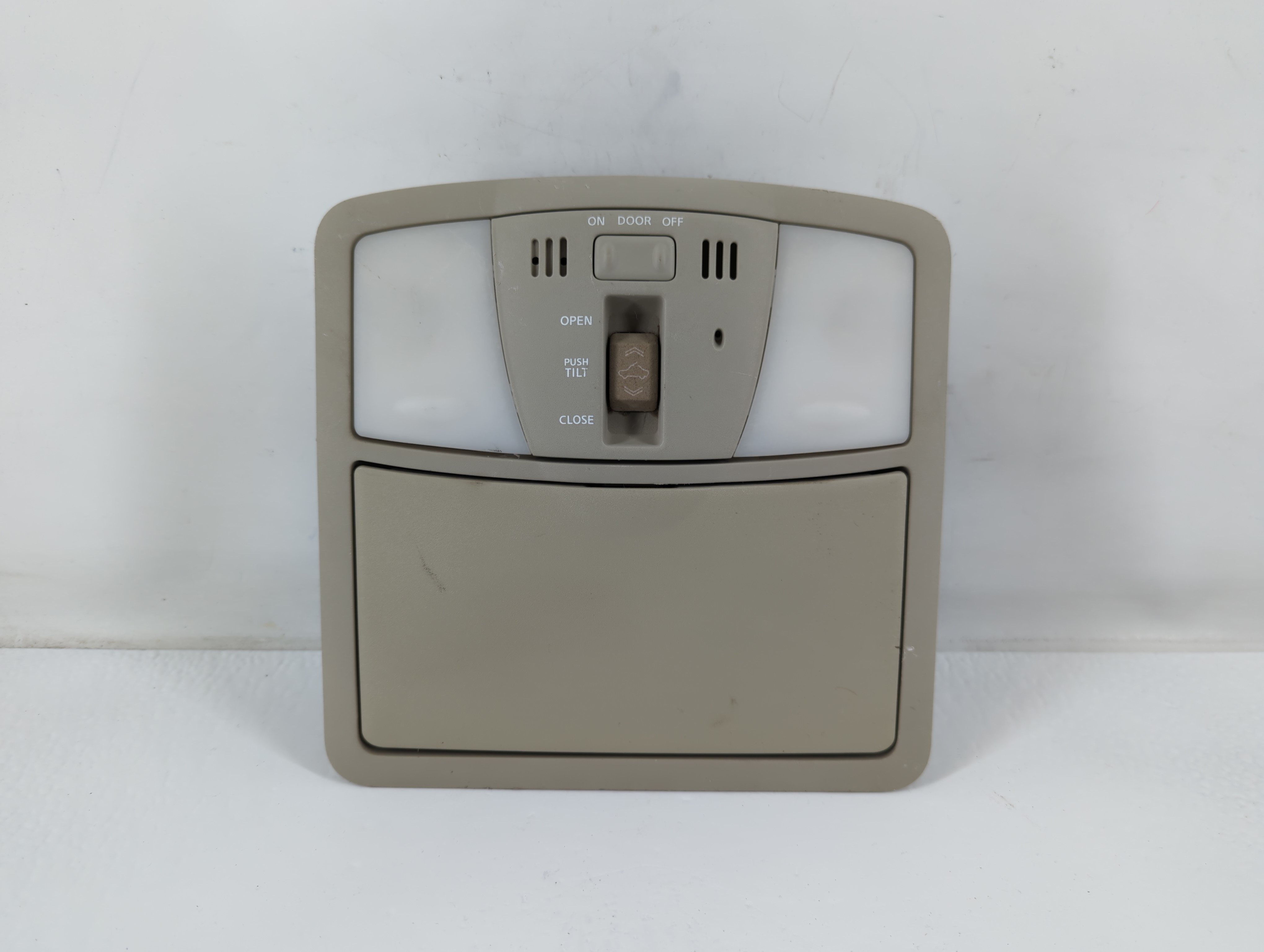 2014 Nissan Murano Overhead Roof Console 772193 - Oemusedautoparts1.com