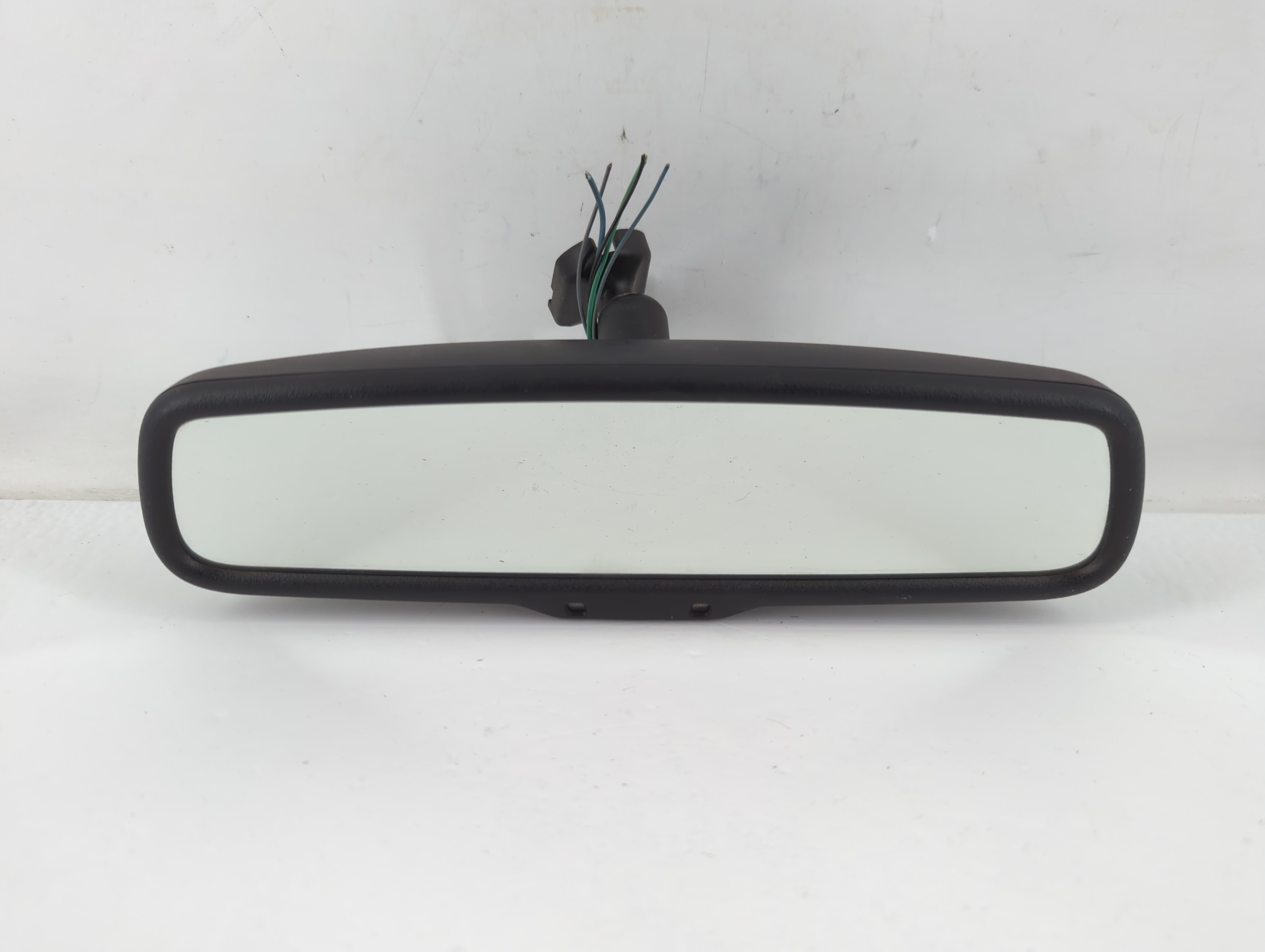 2010-2012 Ford Escape Driver Sun Visor Mirror Left Sunvisor Black 772230 - Oemusedautoparts1.com