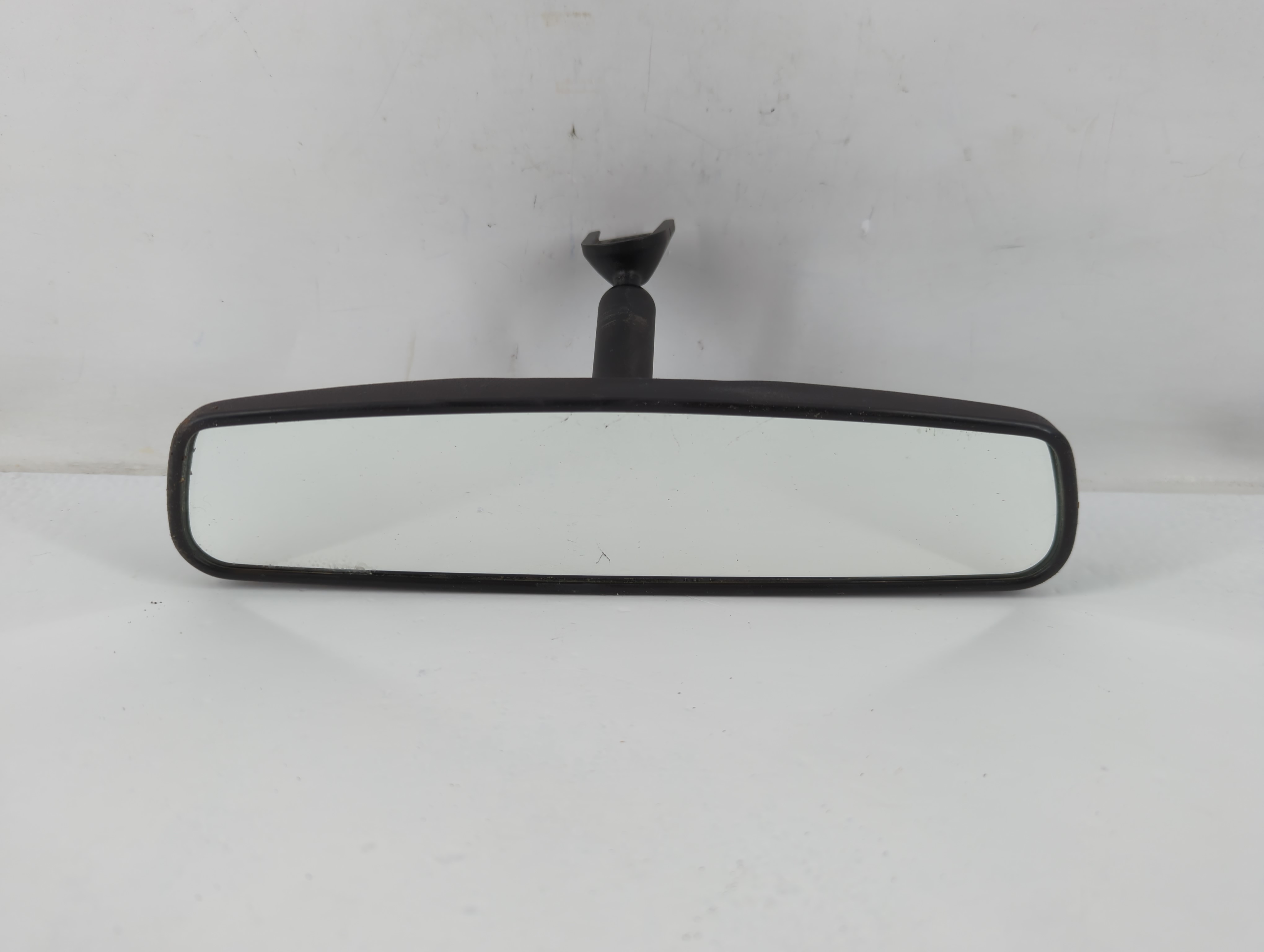 2017-2018 Hyundai Elantra Interior Rear View Mirror Oem 772377 - Oemusedautoparts1.com