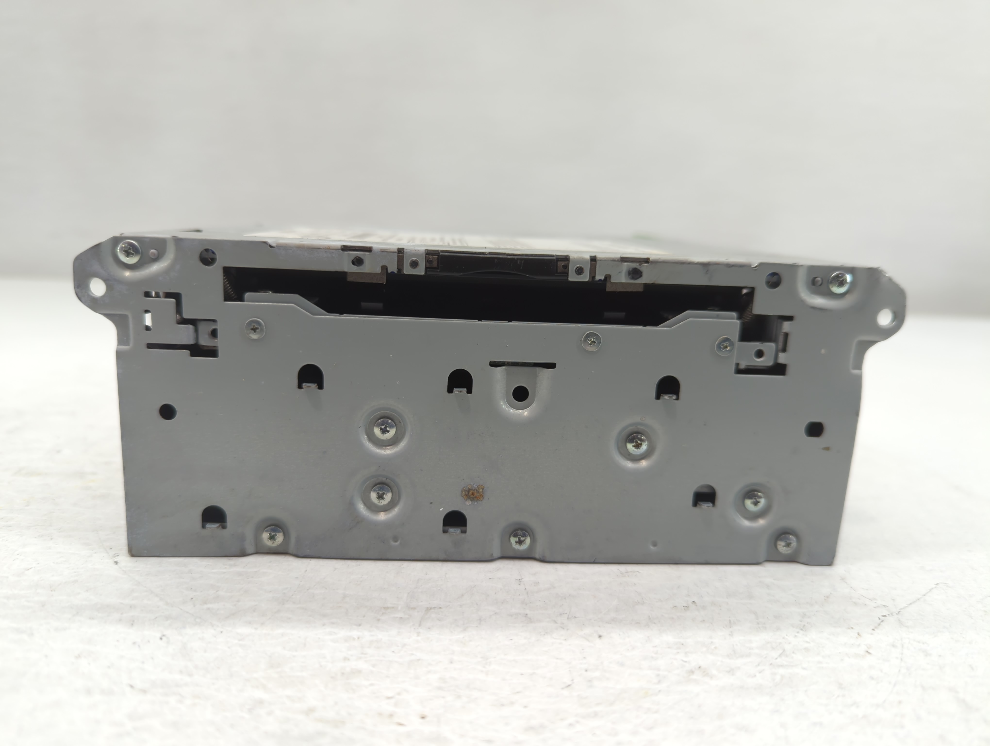 2015-2020 Infiniti Q50 Am Fm Cd Player Radio Receiver 772423 - Oemusedautoparts1.com
