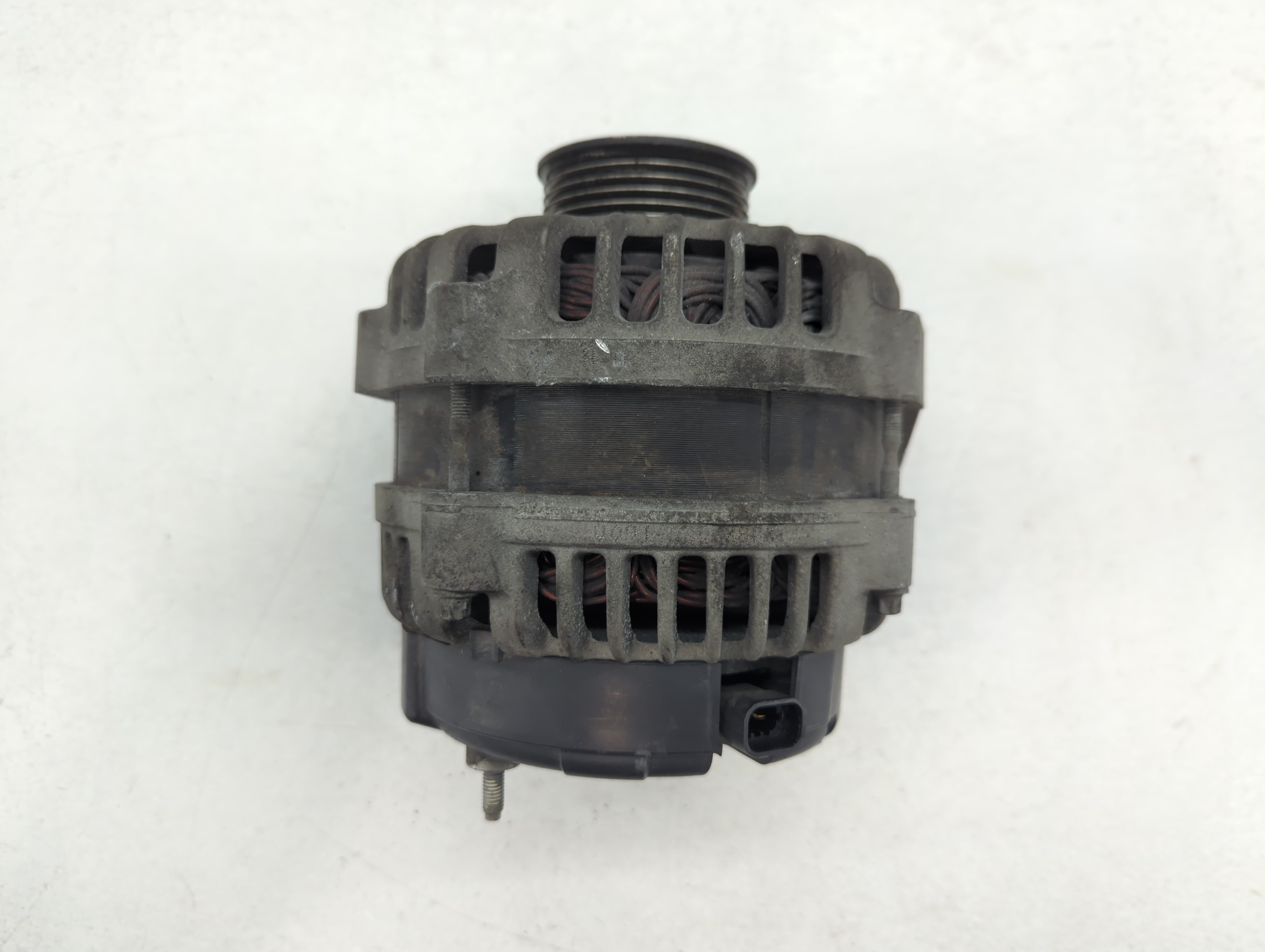 Gmc Yukon Xl Alternator Generator Charging Assembly Engine Oem 772468 - Oemusedautoparts1.com