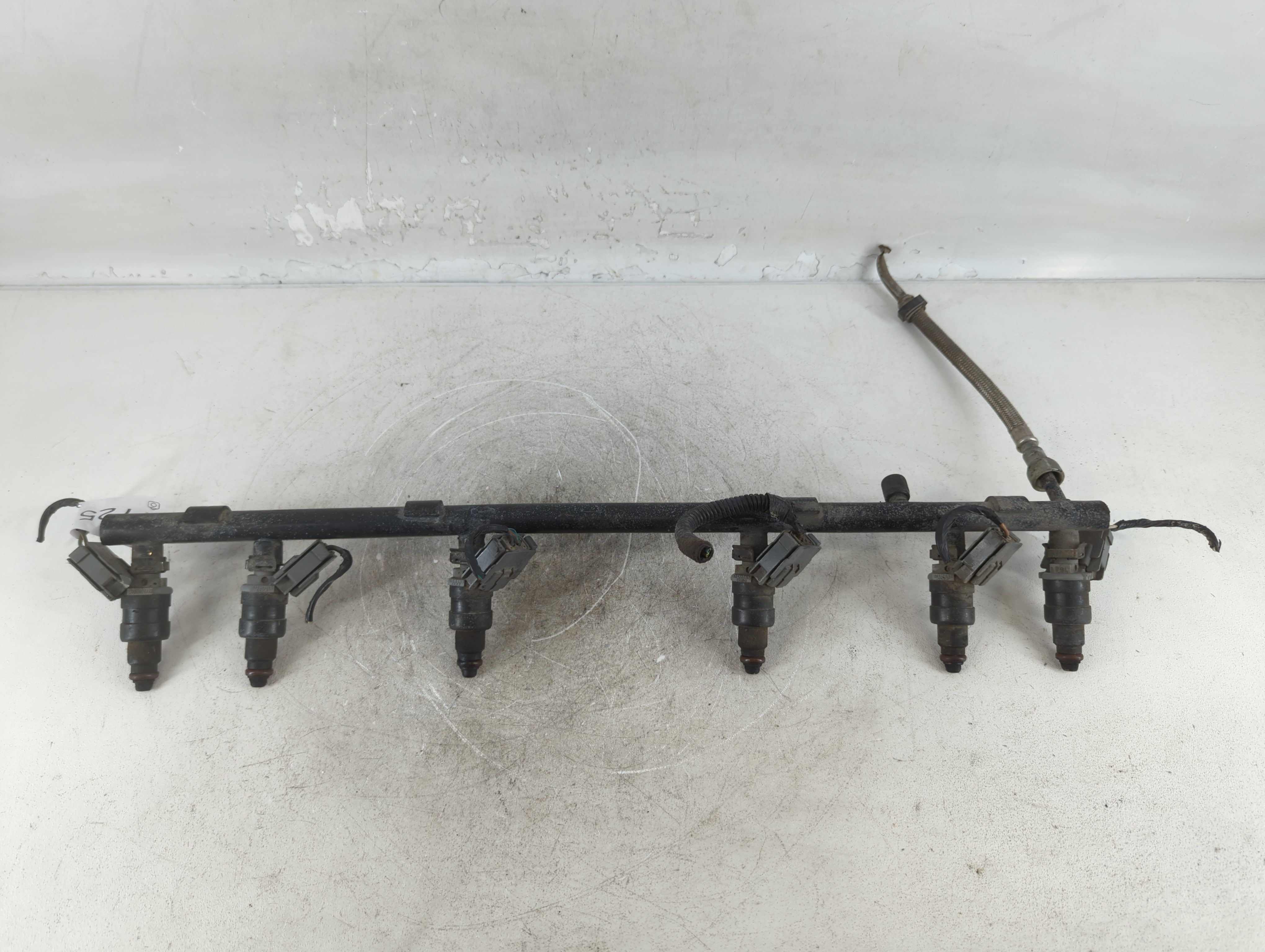 1997 Jeep Grand Cherokee Fuel Injectors 772517 - Oemusedautoparts1.com