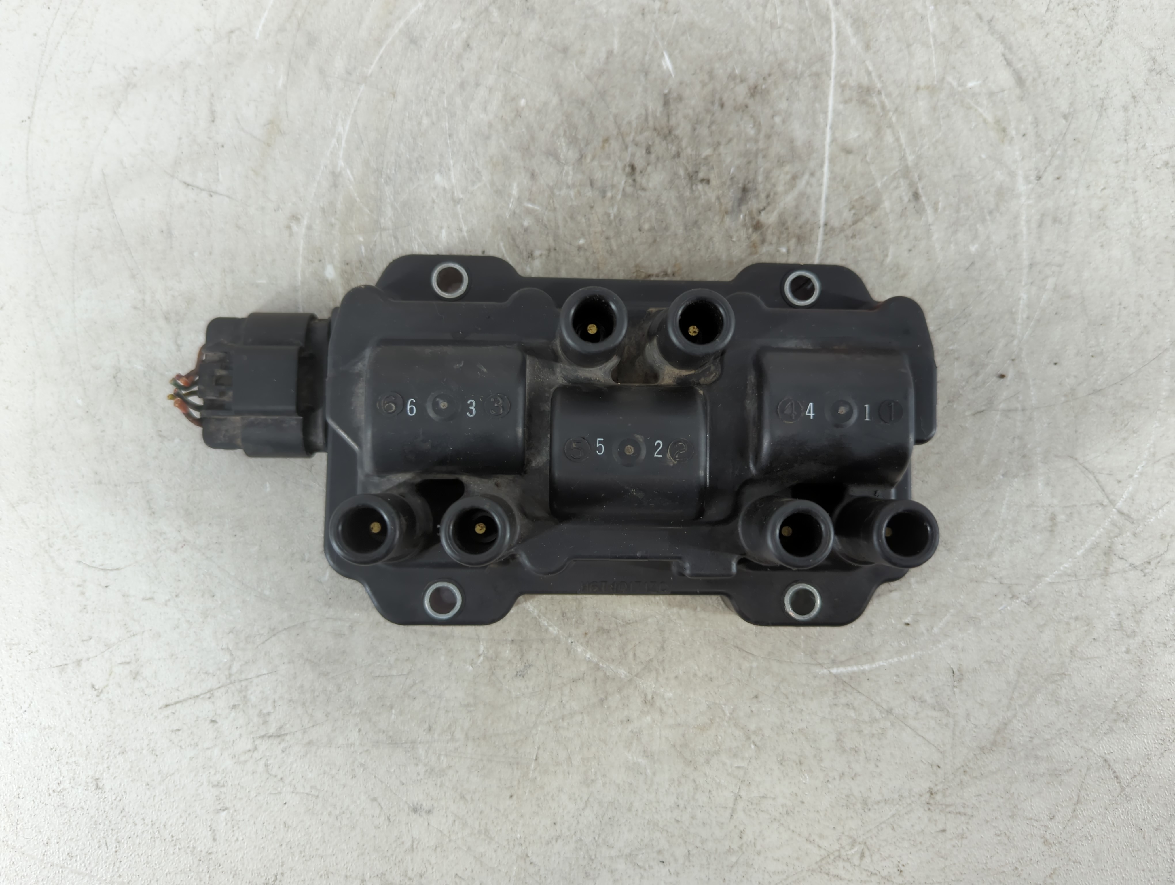 Picture of 2005-2010 Pontiac G6 Ignition Coil Igniter Pack 772585