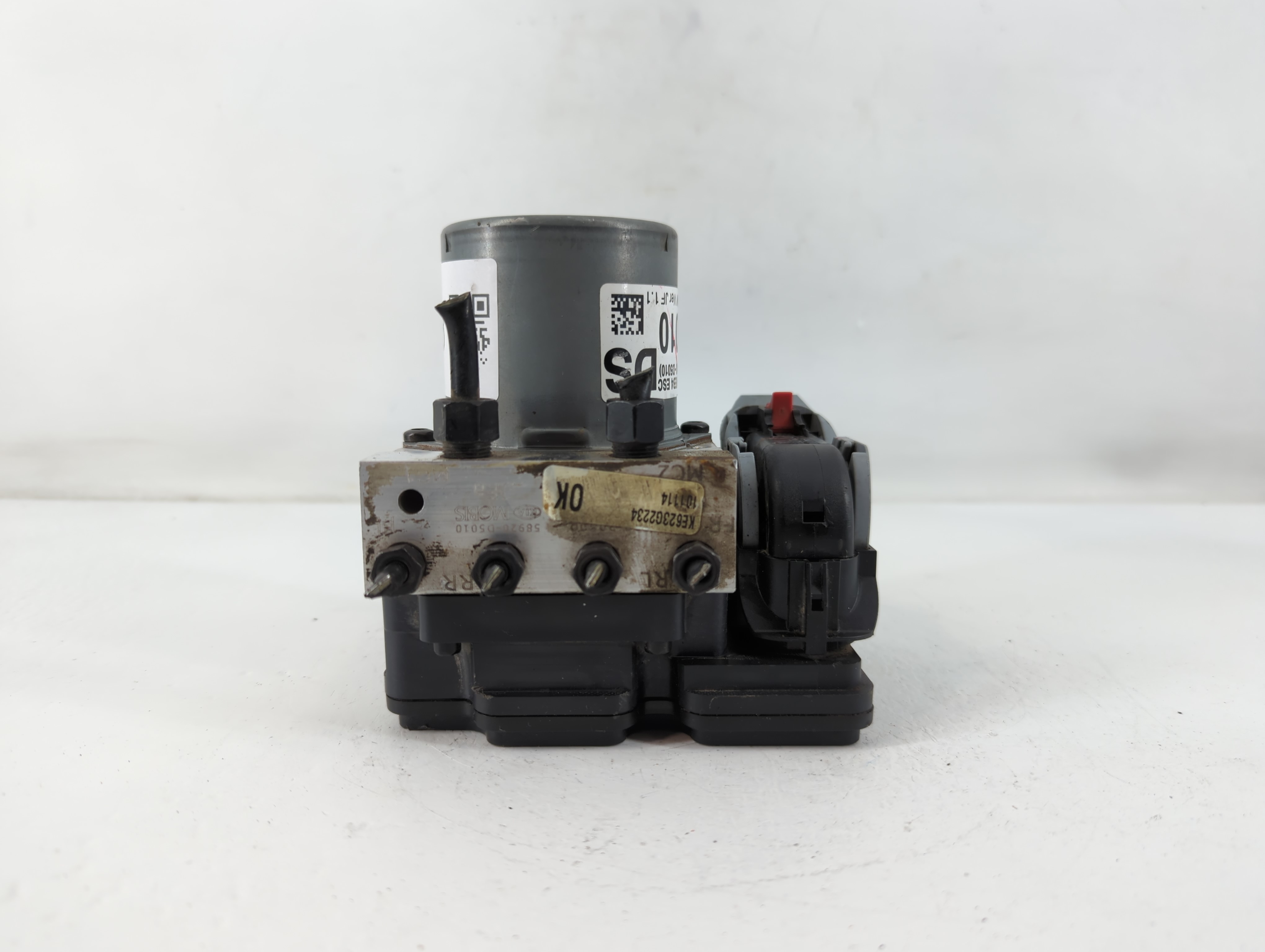 2016-2016 Kia Optima Abs Pump Control Module 772628 - Oemusedautoparts1.com
