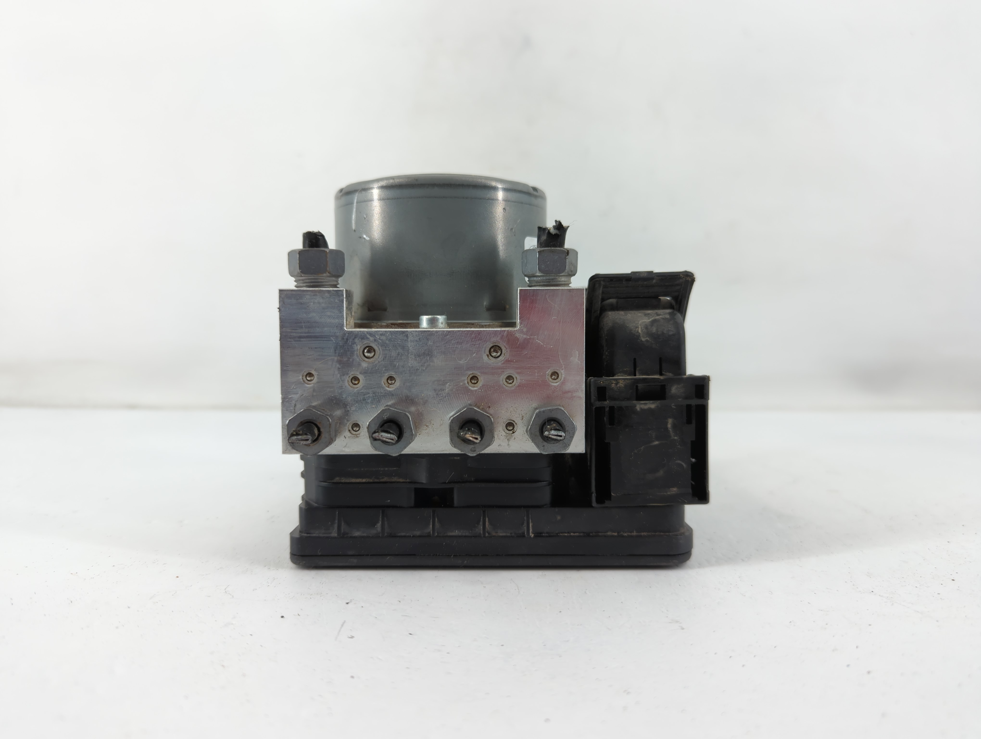 2019 Ford Explorer Abs Pump Control Module 772629 - Oemusedautoparts1.com
