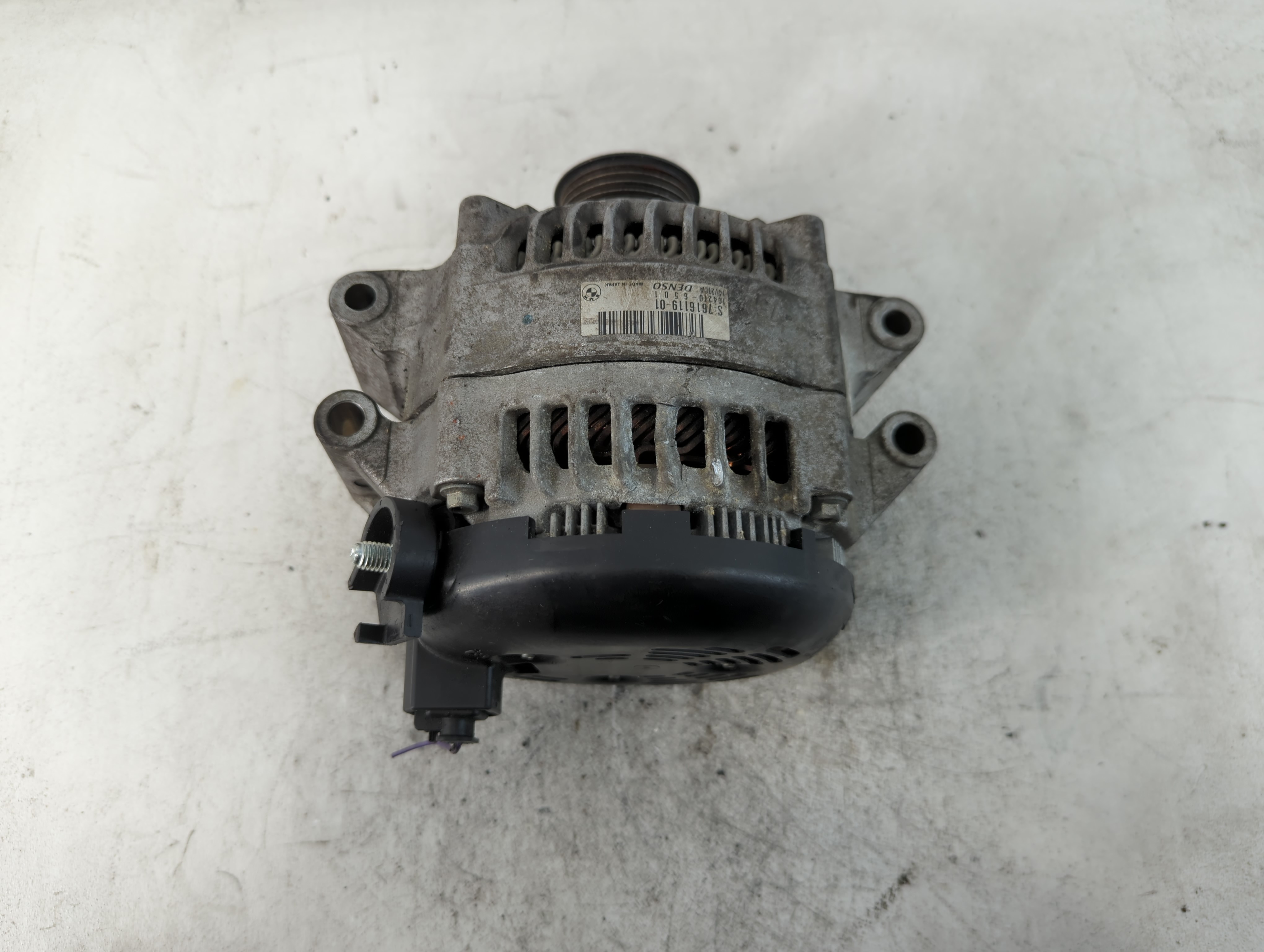 Picture of 2012-2018 Bmw X5 Alternator Generator Charging Assembly Engine Oem 772654