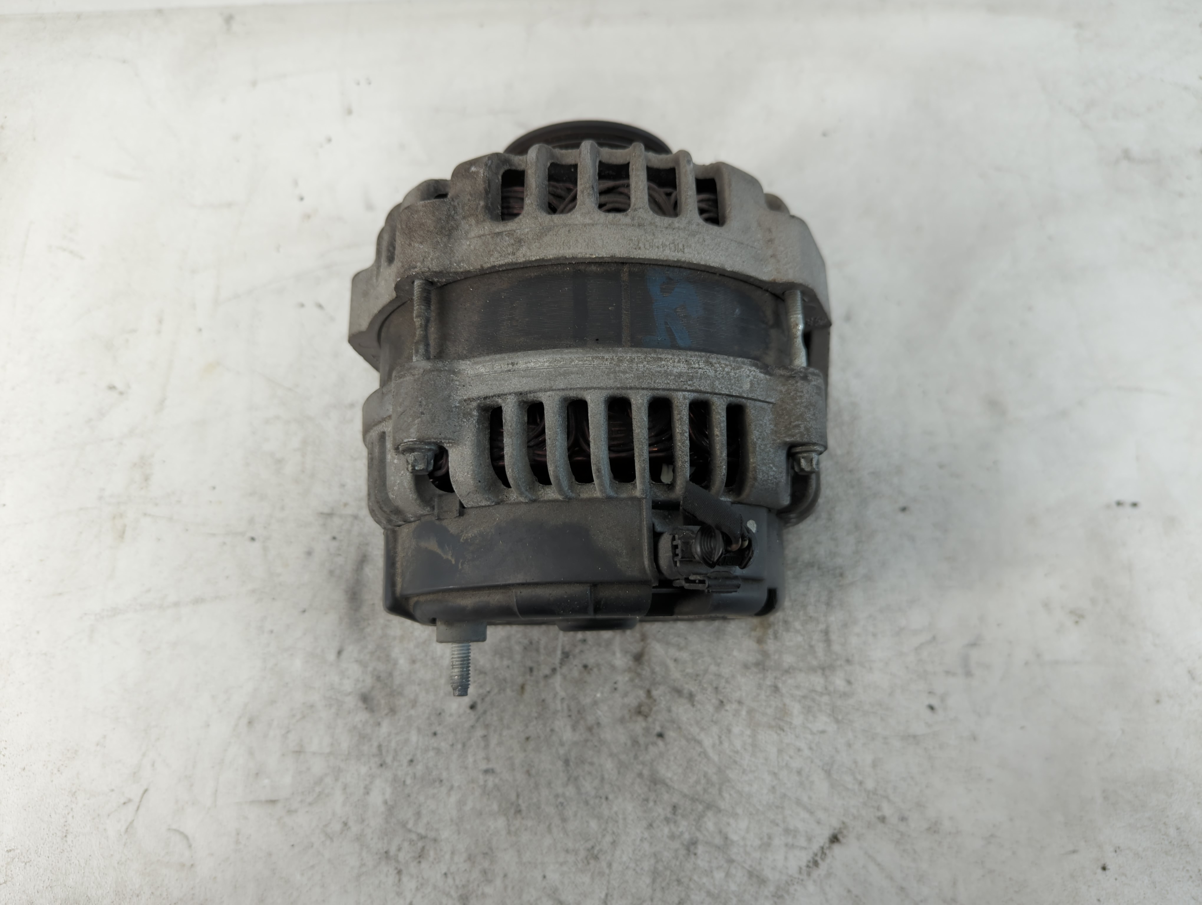 Gmc Yukon Xl Alternator Generator Charging Assembly Engine Oem 772655 - Oemusedautoparts1.com