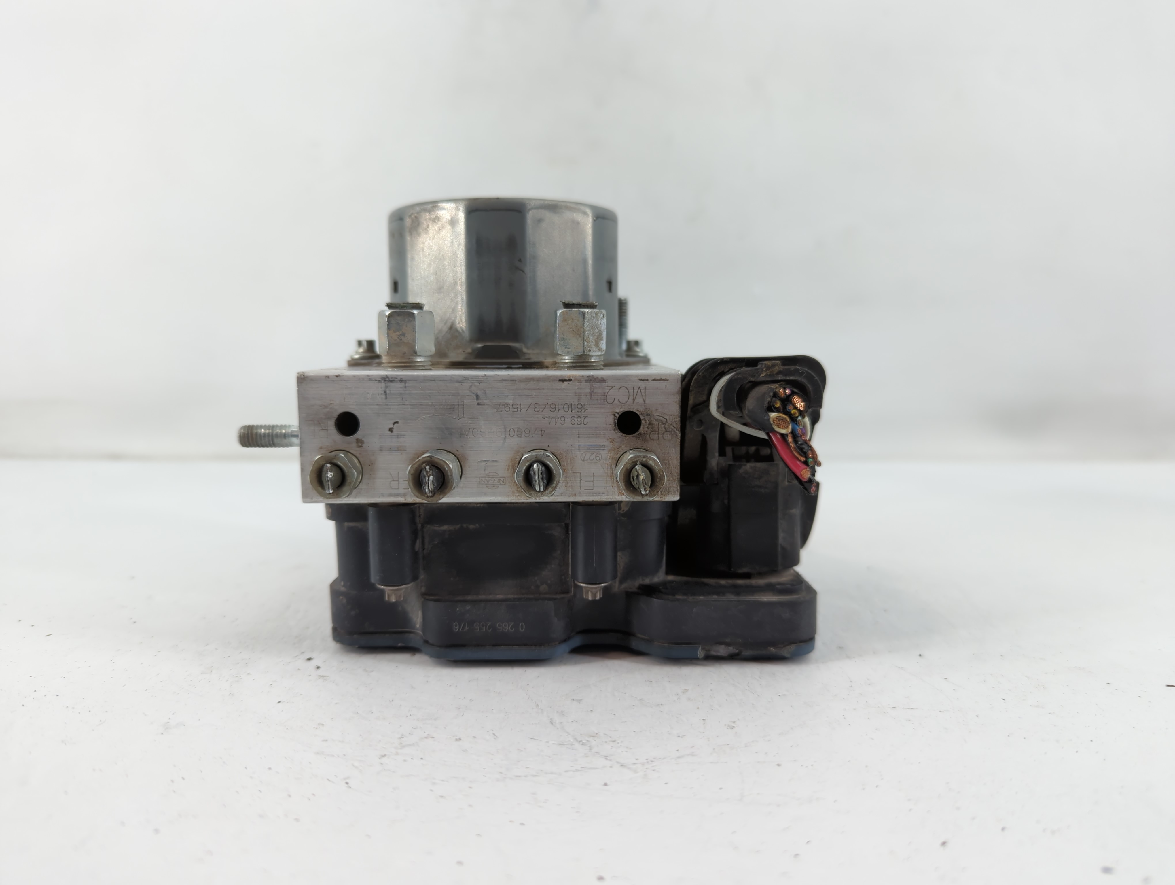 Picture of 2017-2018 Nissan Altima Abs Pump Control Module 772710