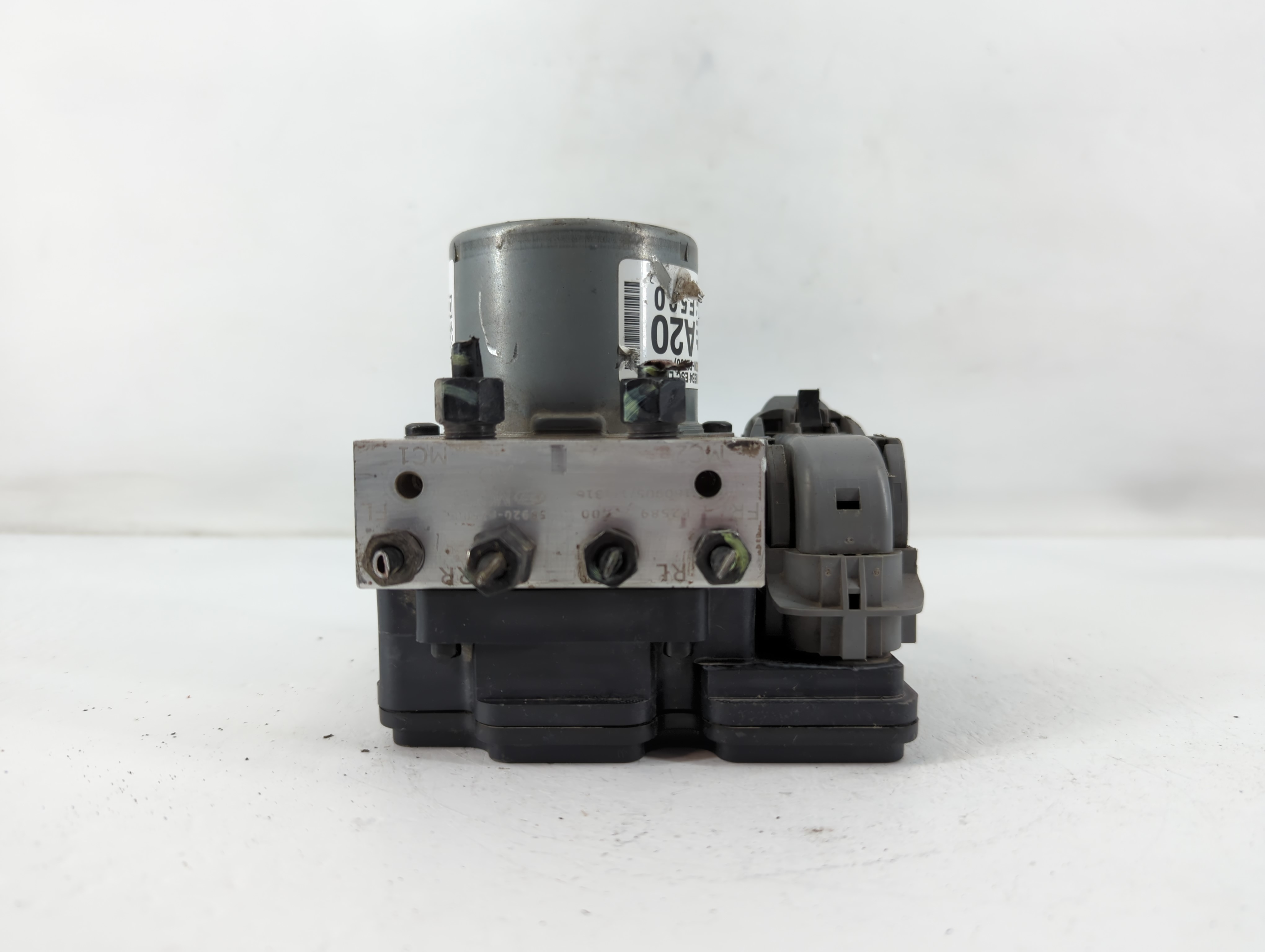 2017-2019 Hyundai Elantra Abs Pump Control Module 772716 - Oemusedautoparts1.com