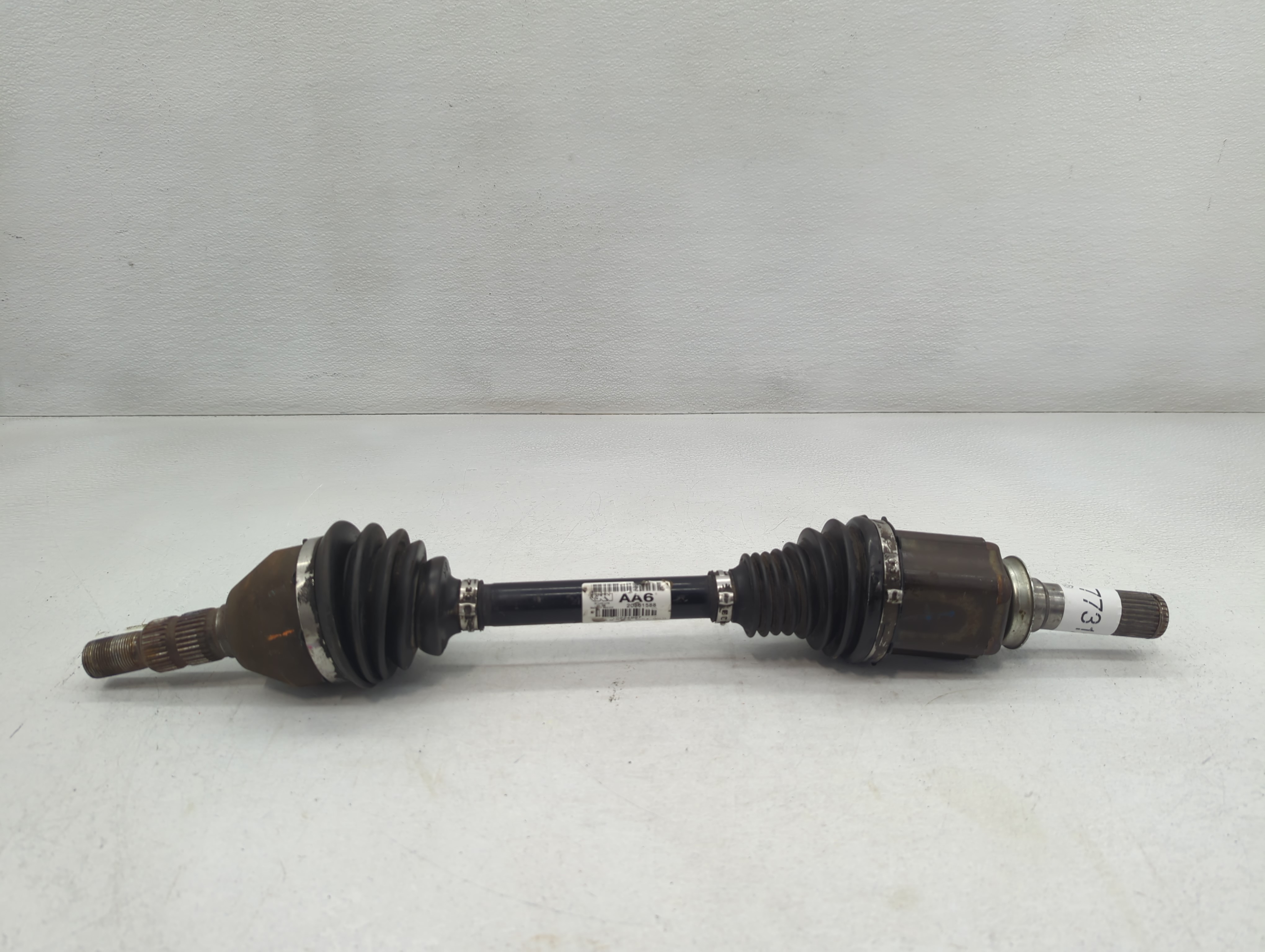 2010-2011 Cadillac Srx Axle Shaft Front Driver Cv C/v 773123 - Oemusedautoparts1.com