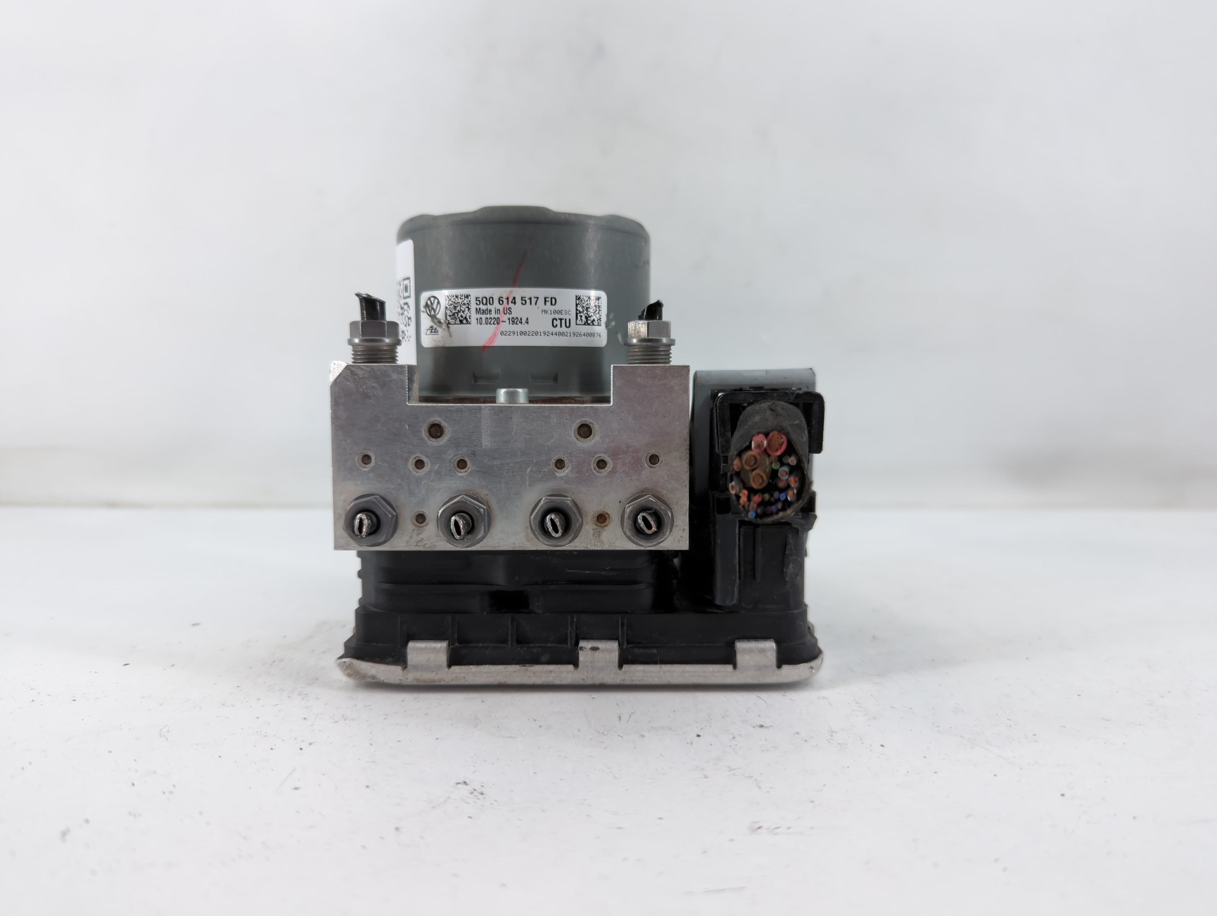 Picture of 2020-2020 Volkswagen Tiguan Abs Pump Control Module 773204