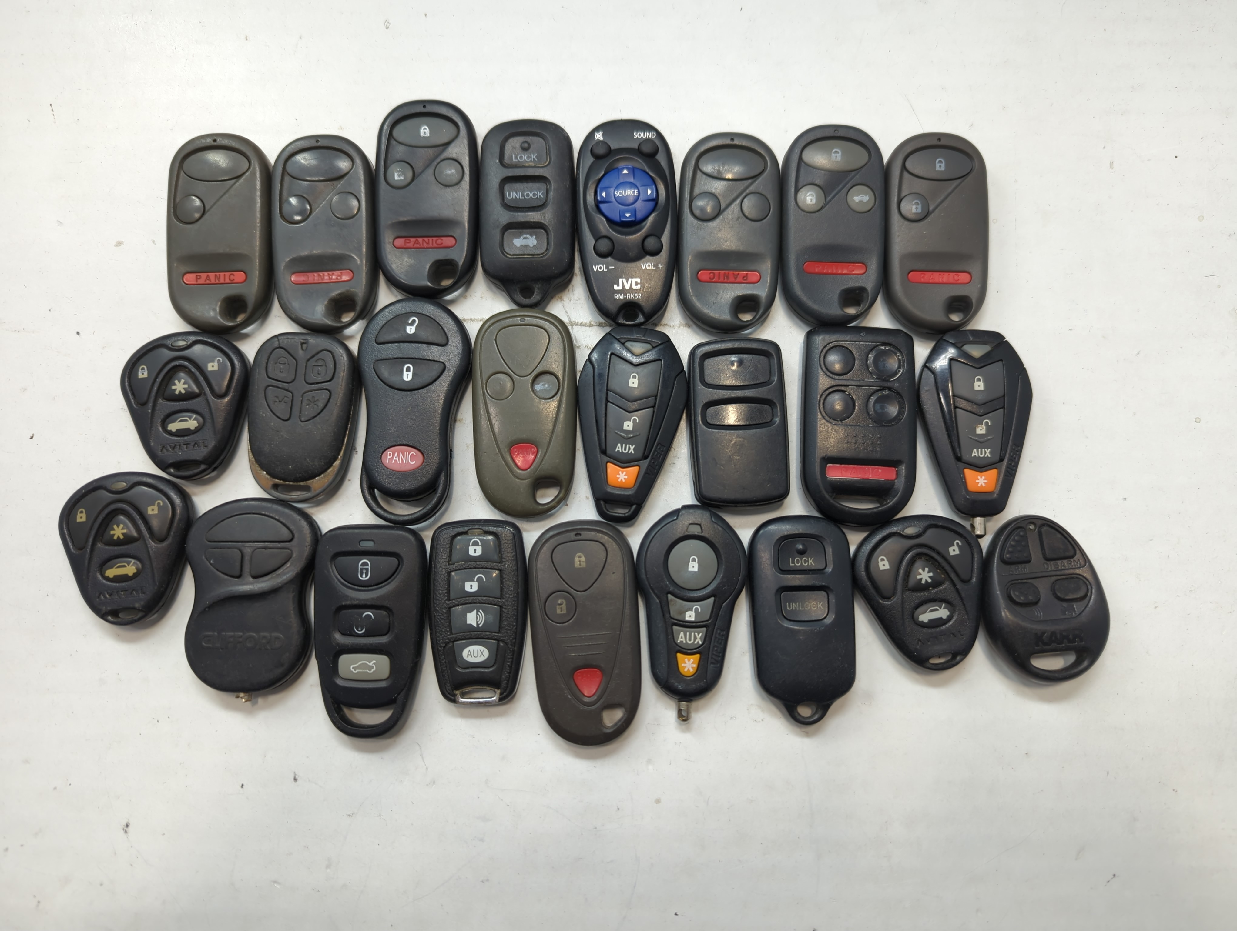 Lot of 25 Aftermarket Keyless Entry Remote Fob MIXED FCC IDS MIXED PART 773438 - Oemusedautoparts1.com