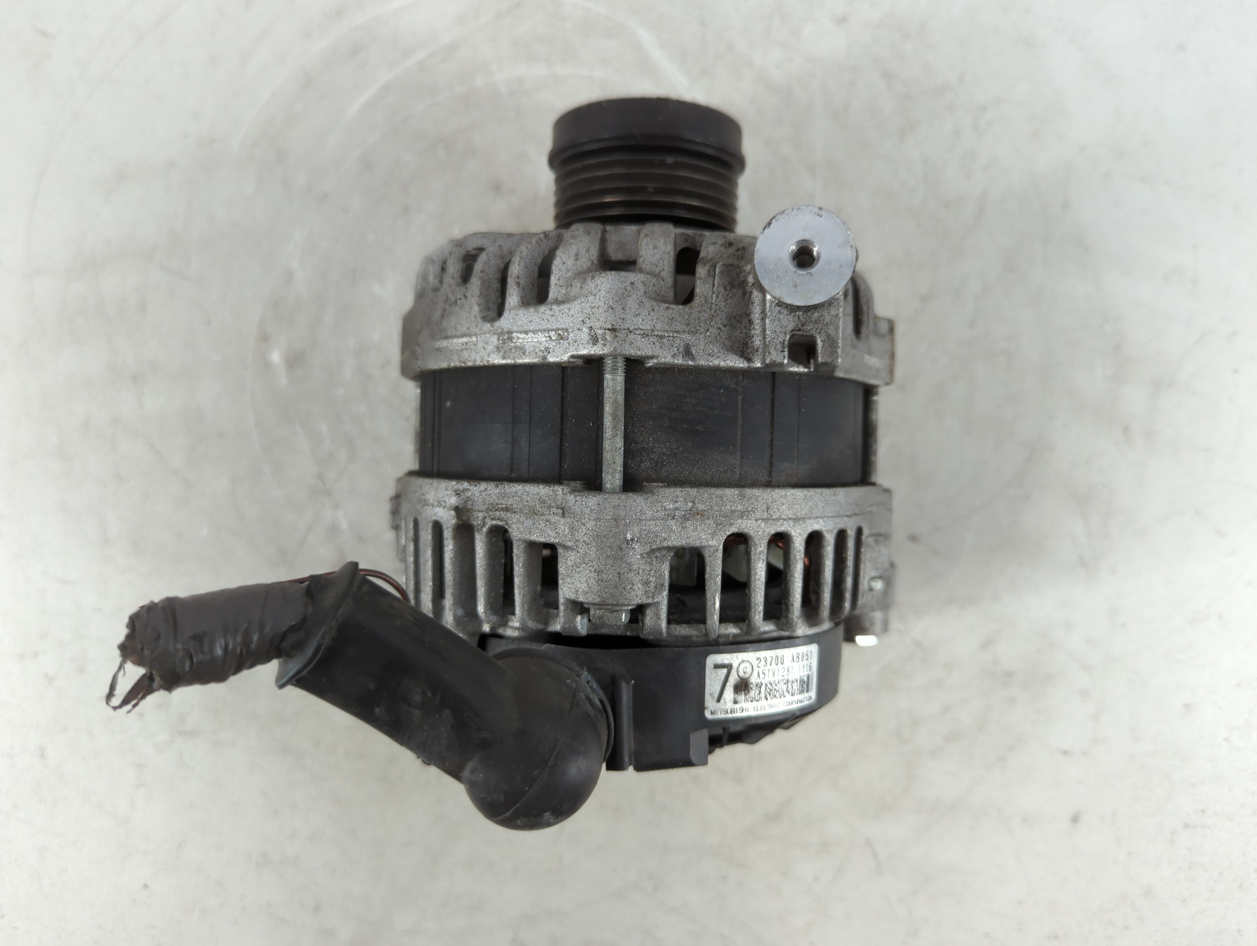 Picture of Subaru Forester Alternator Generator Charging Assembly Engine Oem 773475