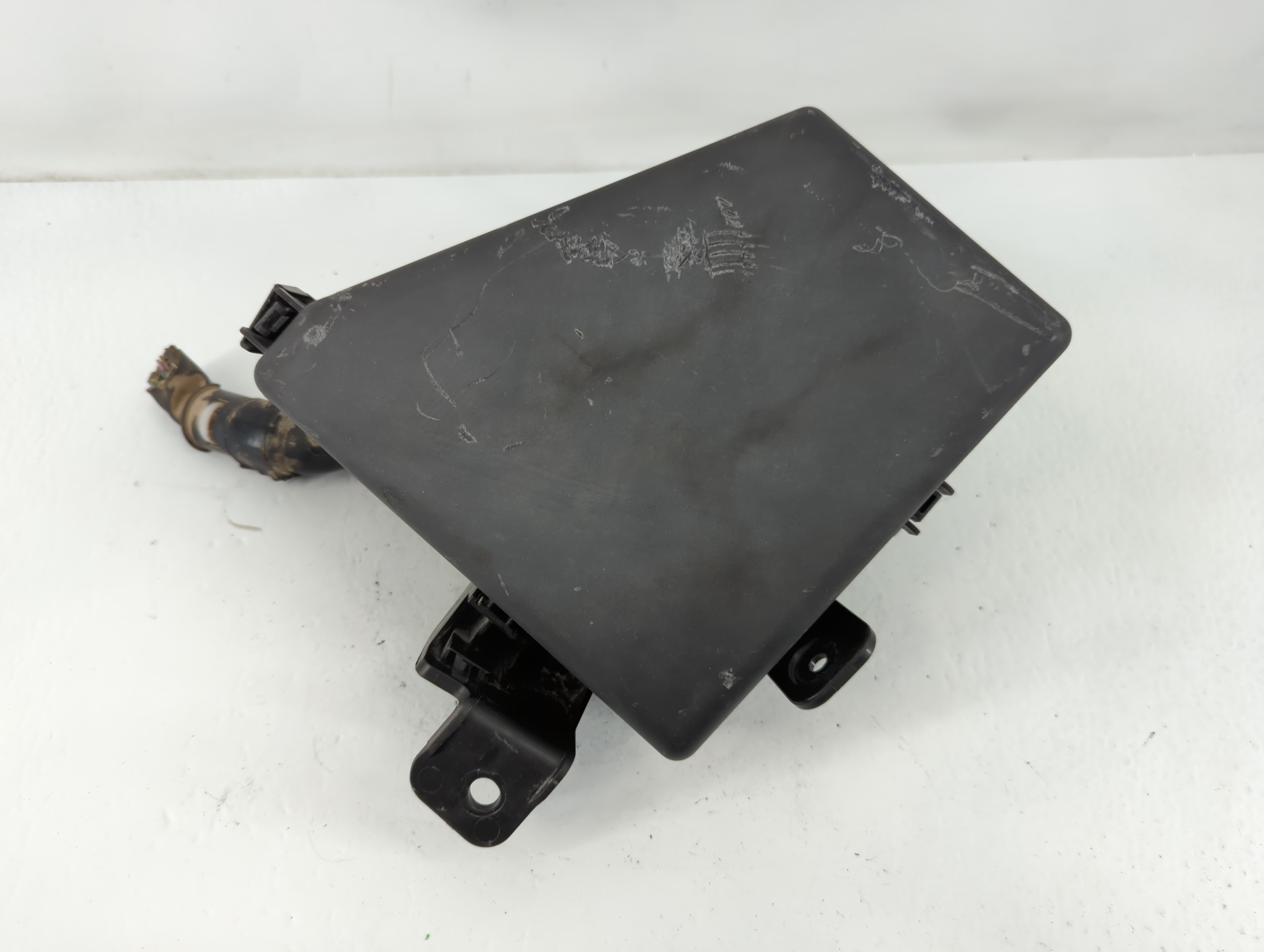 2021 Subaru Xv Fusebox Fuse Box Relay Module Mb504105b 773616 - Oemusedautoparts1.com