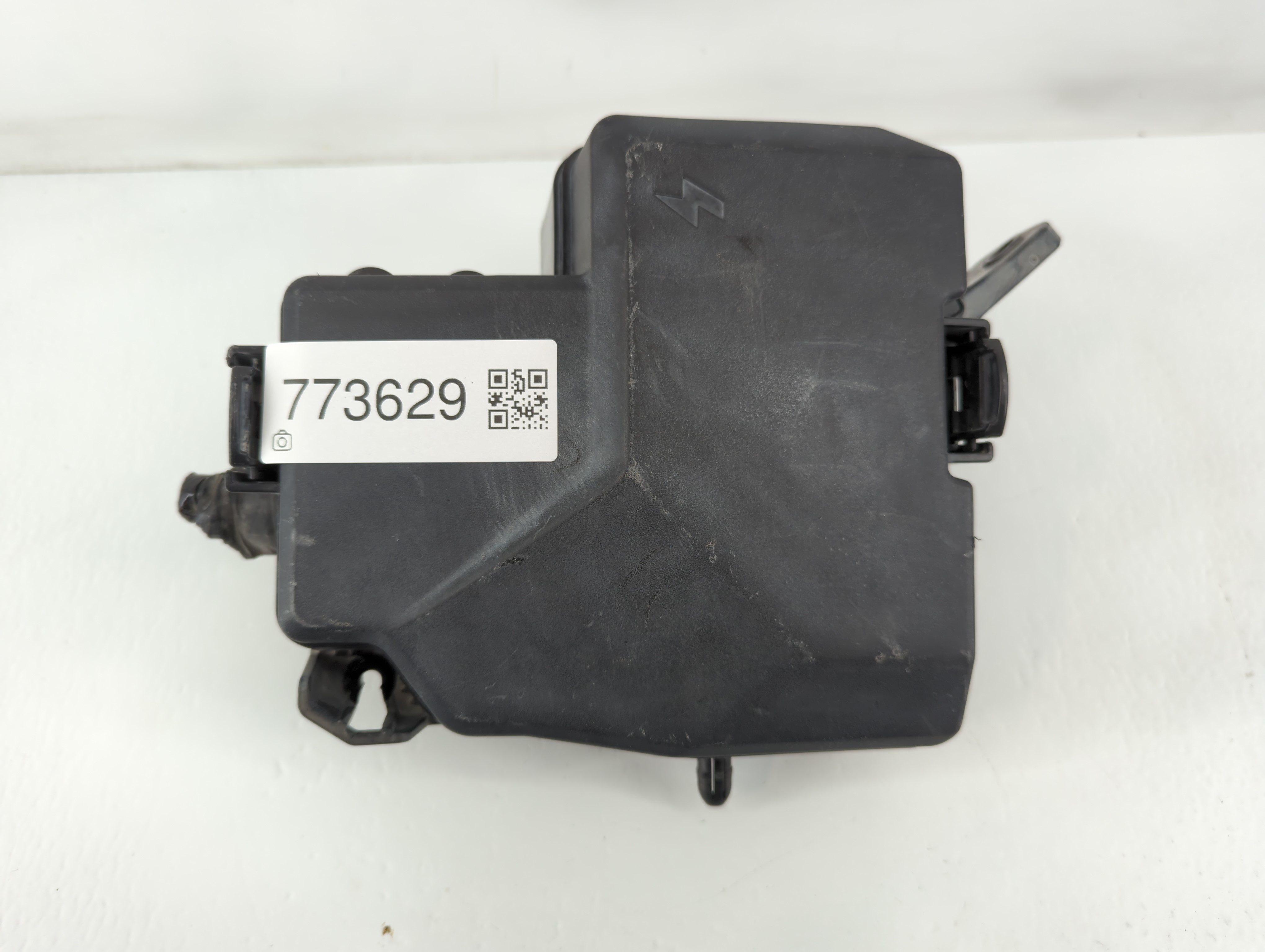 2021-2022 Hyundai Elantra Fusebox Fuse Box Relay Module 91956-aa020 773629 - Oemusedautoparts1.com
