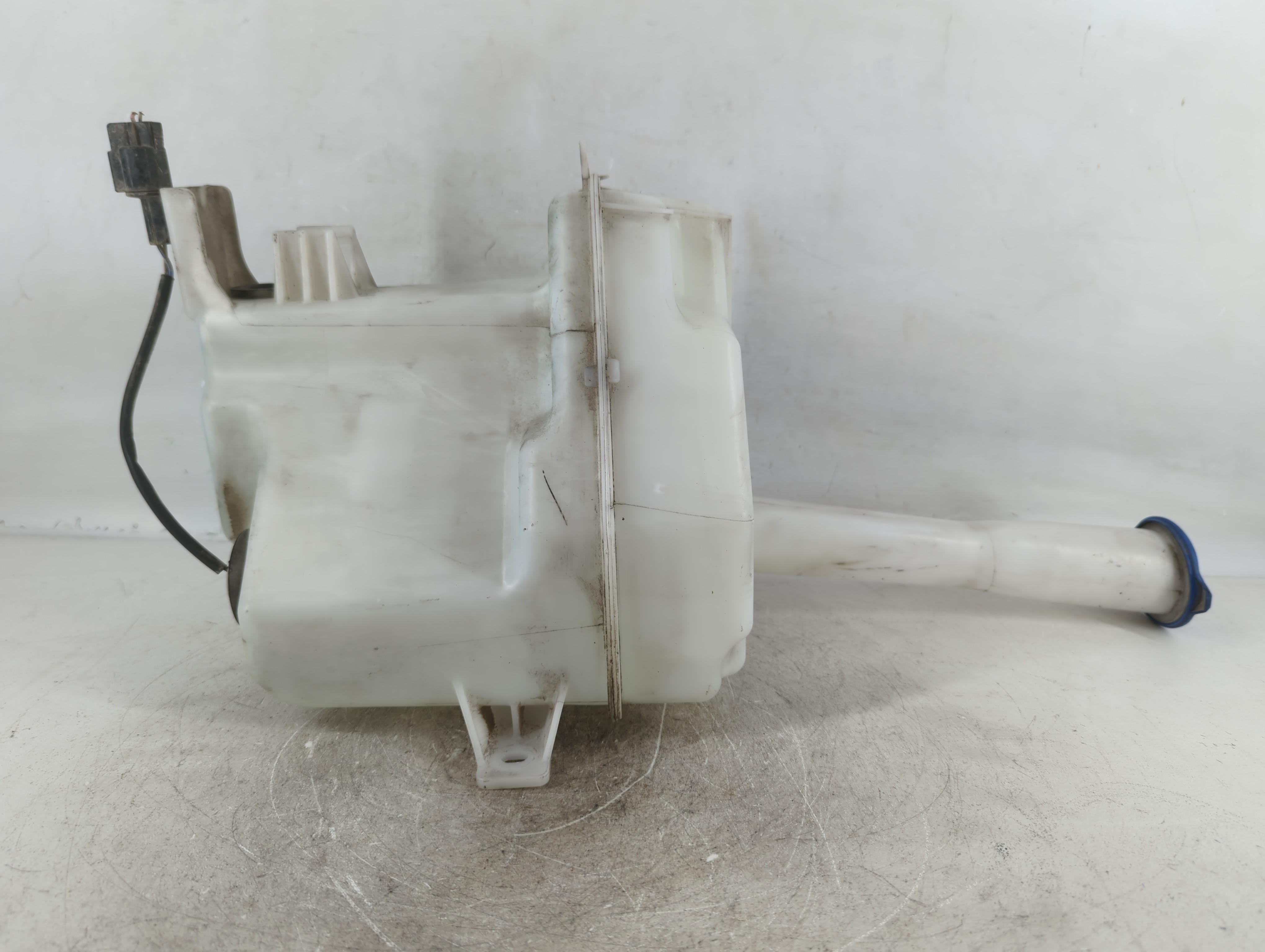 2015-2019 Hyundai Sonata Windshield Washer Fluid Reservoir Bottle Oem 773720 - Oemusedautoparts1.com