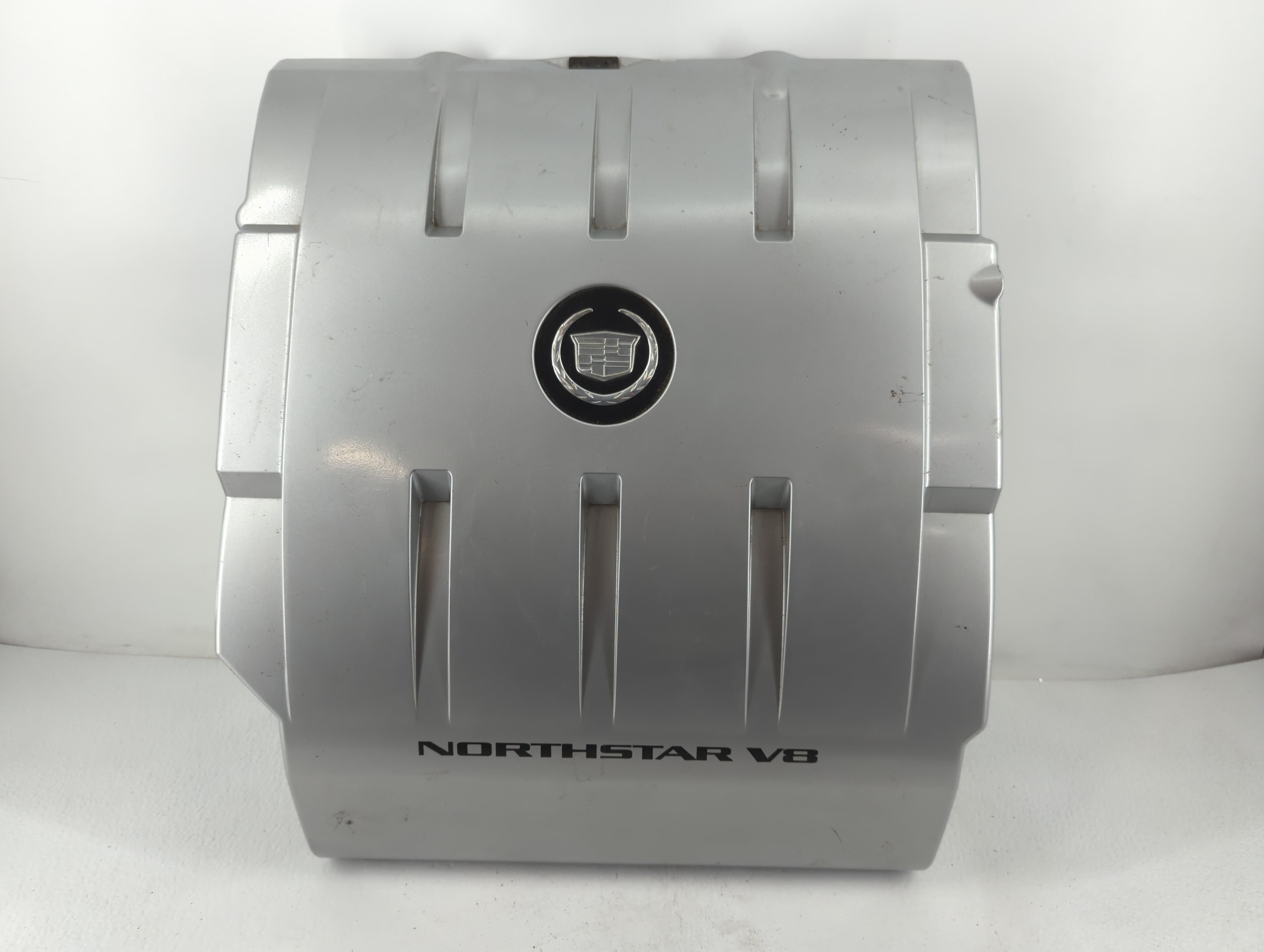 Picture of 2008 Cadillac Dts Engine Cover 773747