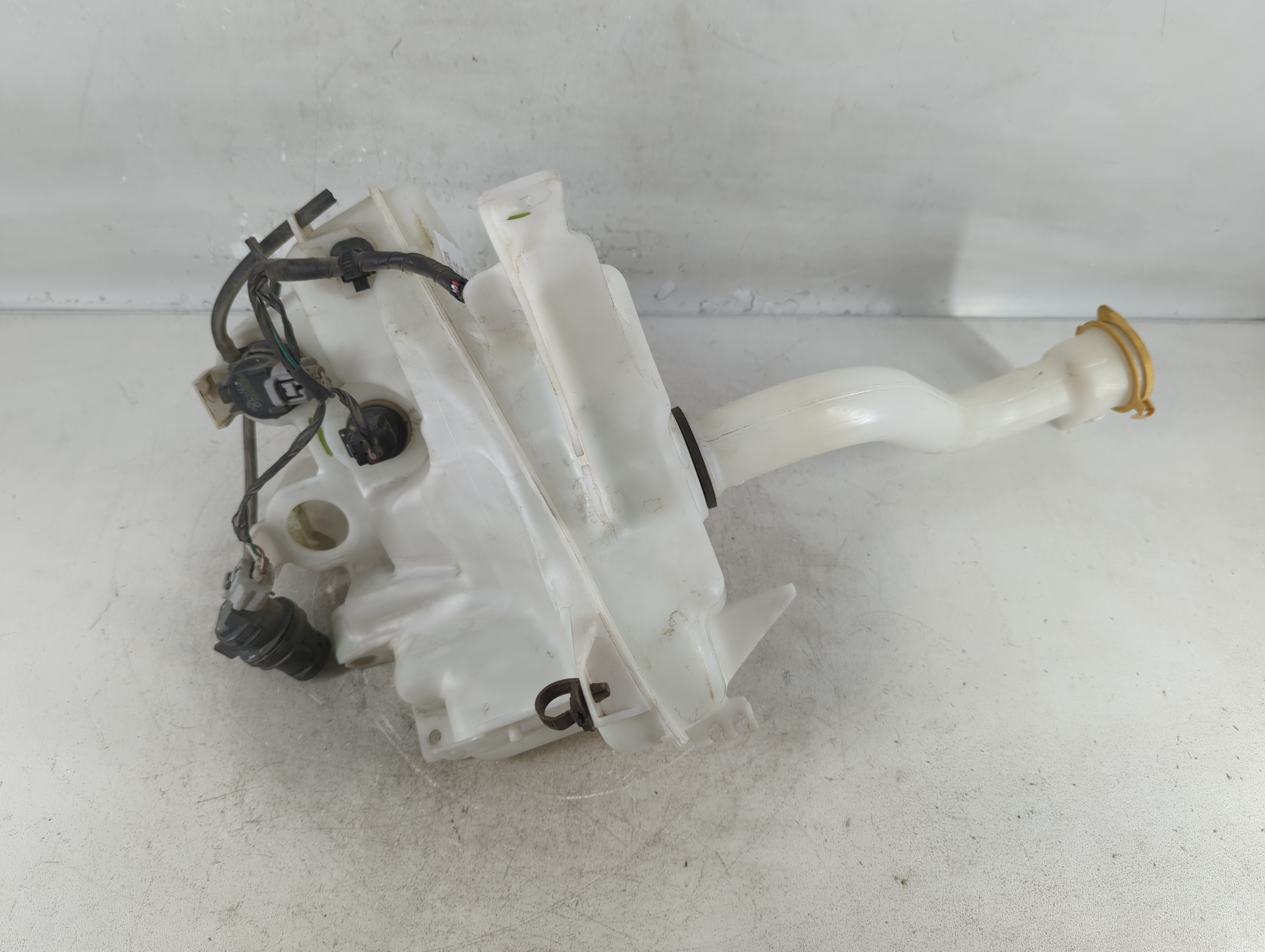 Picture of 2015 Subaru Legacy Windshield Washer Fluid Reservoir Bottle Oem 773759