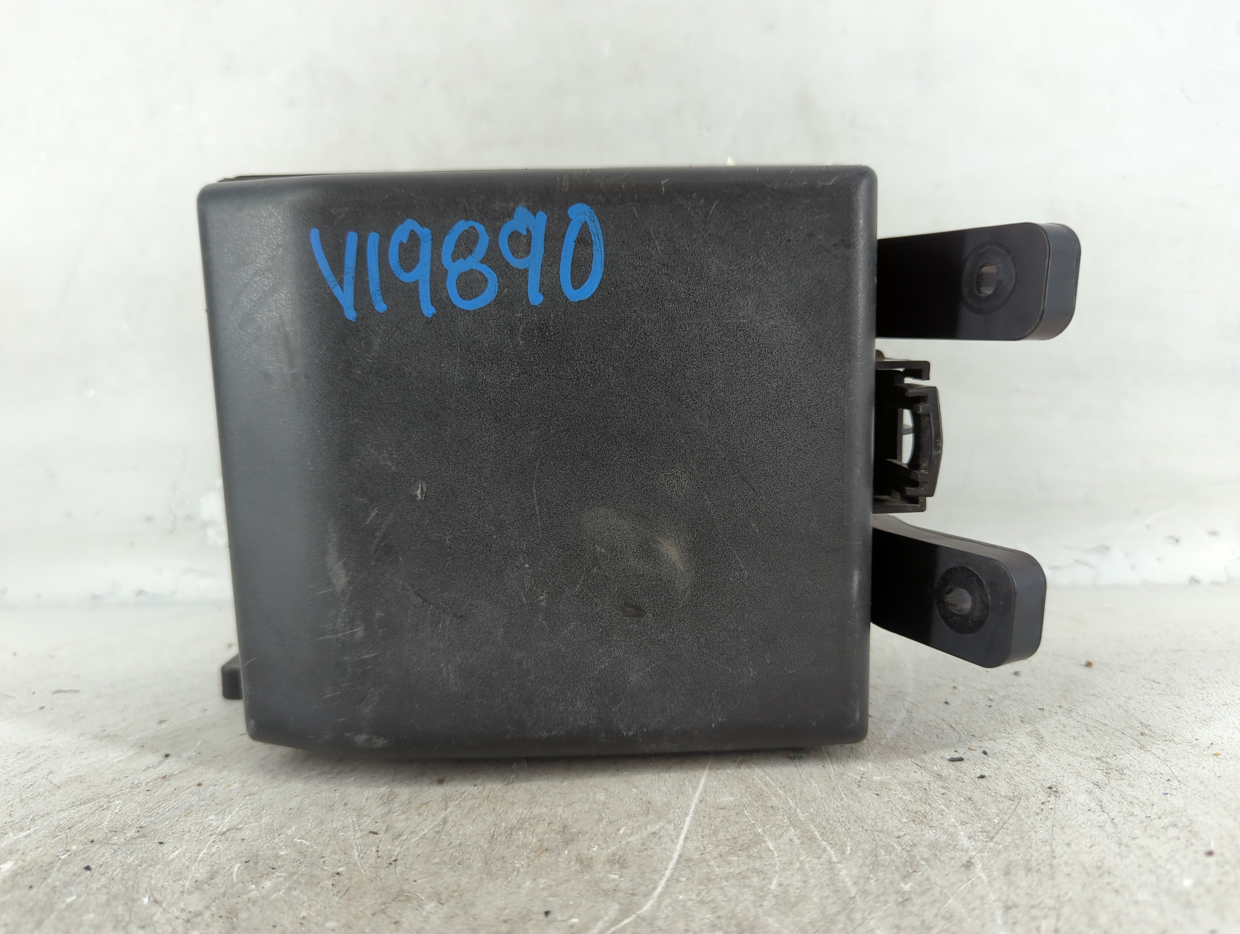 2014-2015 Hyundai Tucson Fusebox Fuse Box Relay Module 91307 2s480 773787 - Oemusedautoparts1.com