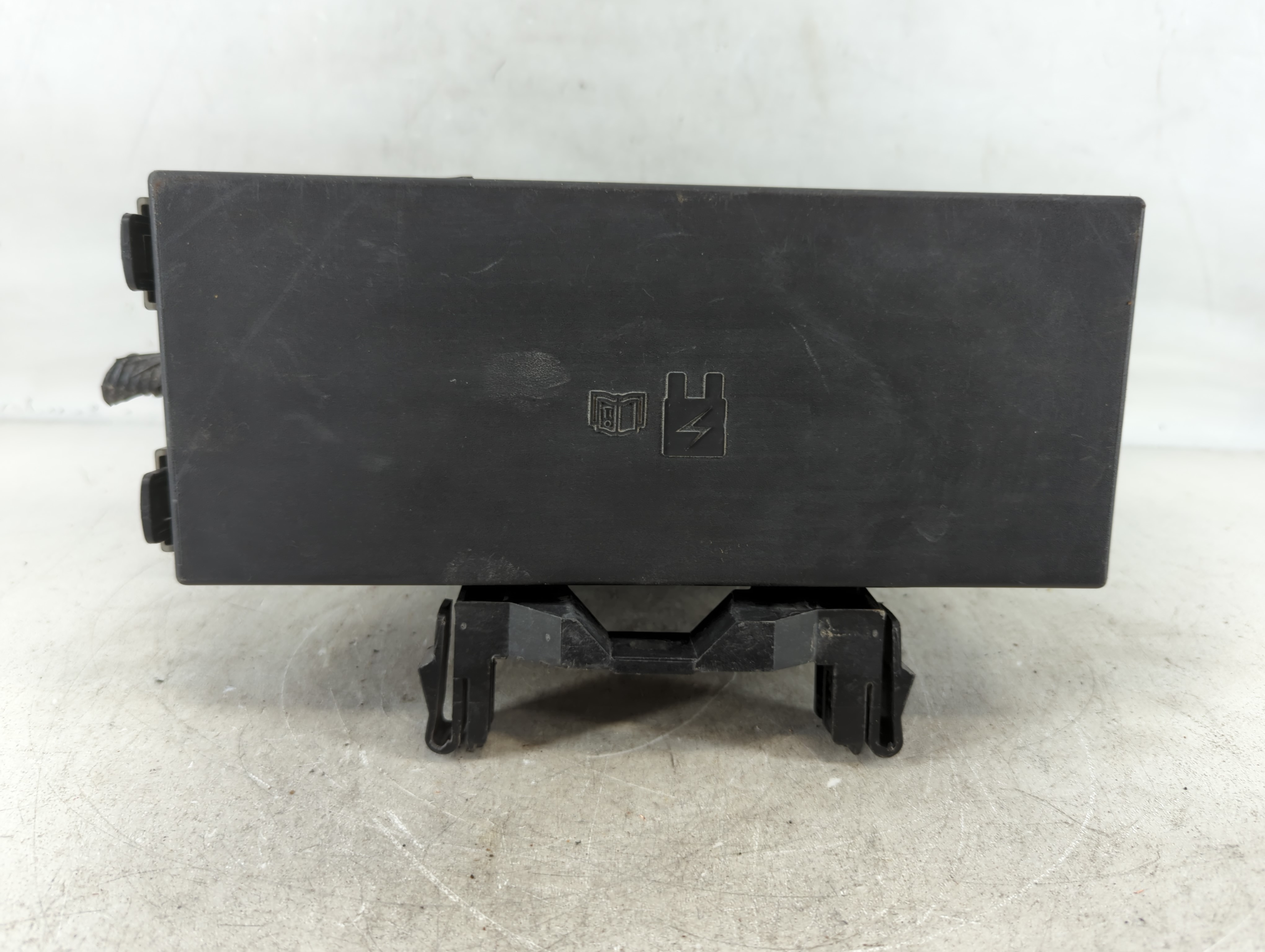2012-2014 Ford Edge Fusebox Fuse Box Relay Module Ct4t-14290-lk 773788 - Oemusedautoparts1.com