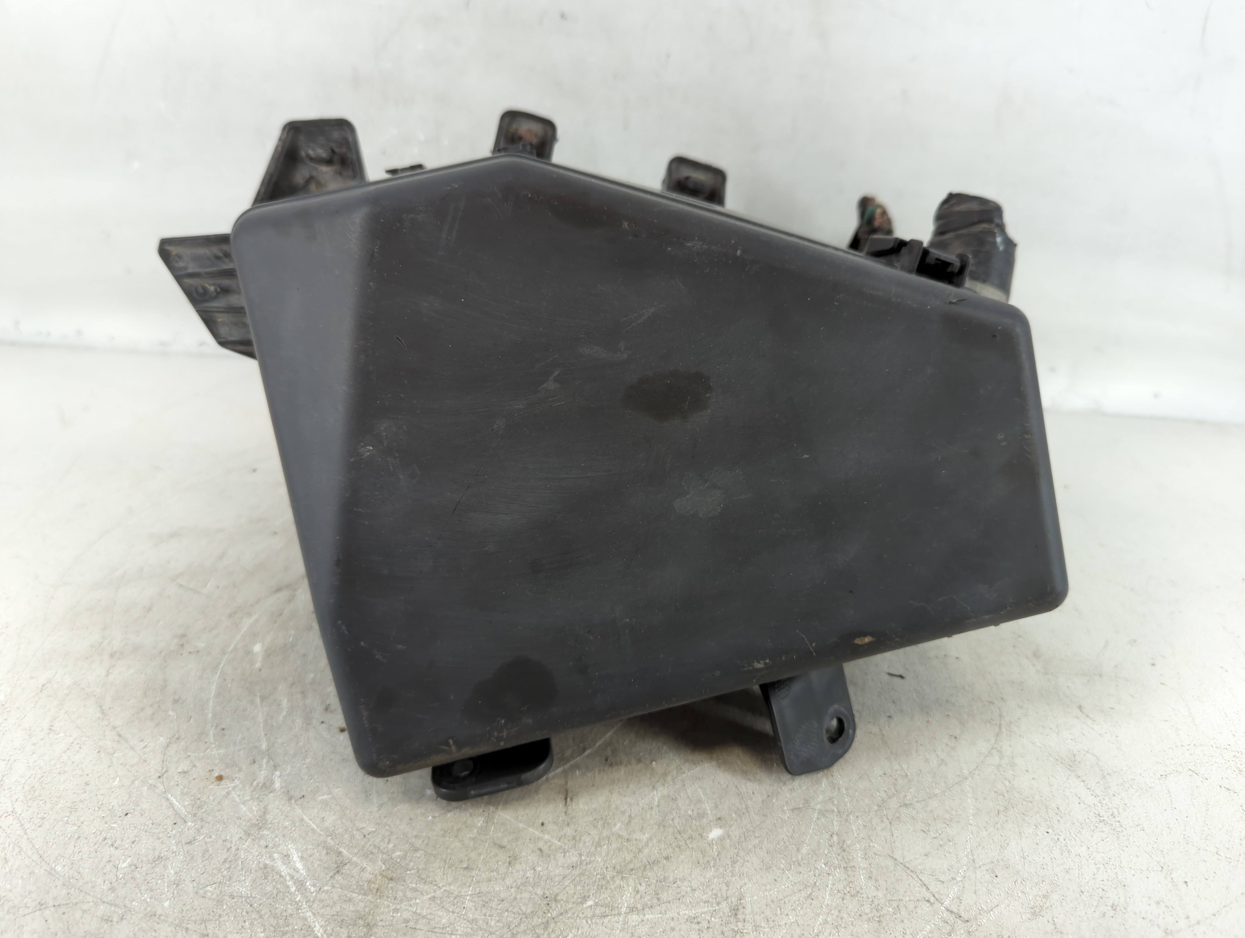 2015-2015 Subaru Legacy Fusebox Fuse Box Relay Module Mb504300b 773789 - Oemusedautoparts1.com