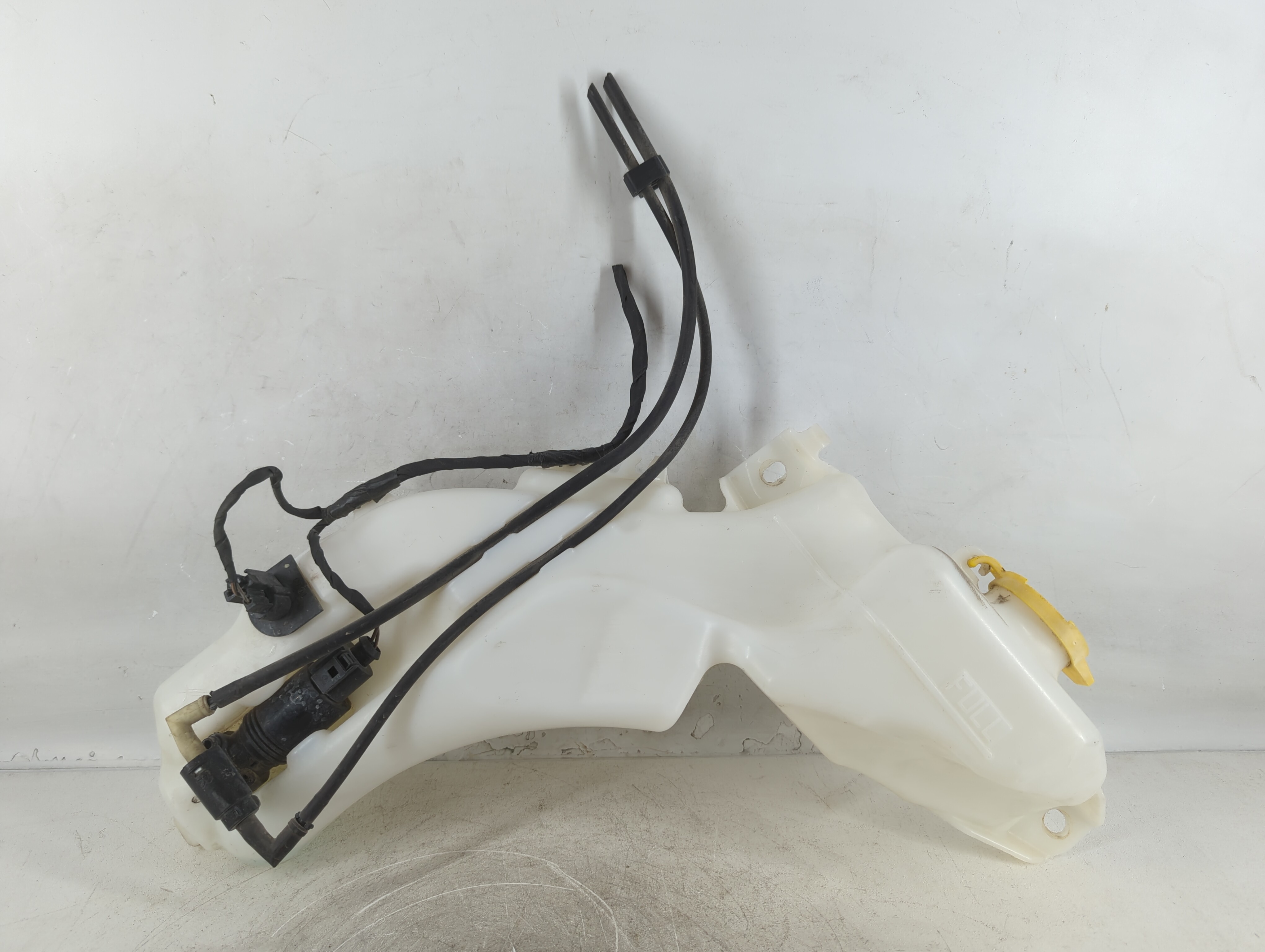 Picture of 2014 Dodge Journey Windshield Washer Fluid Reservoir Bottle Oem 773805
