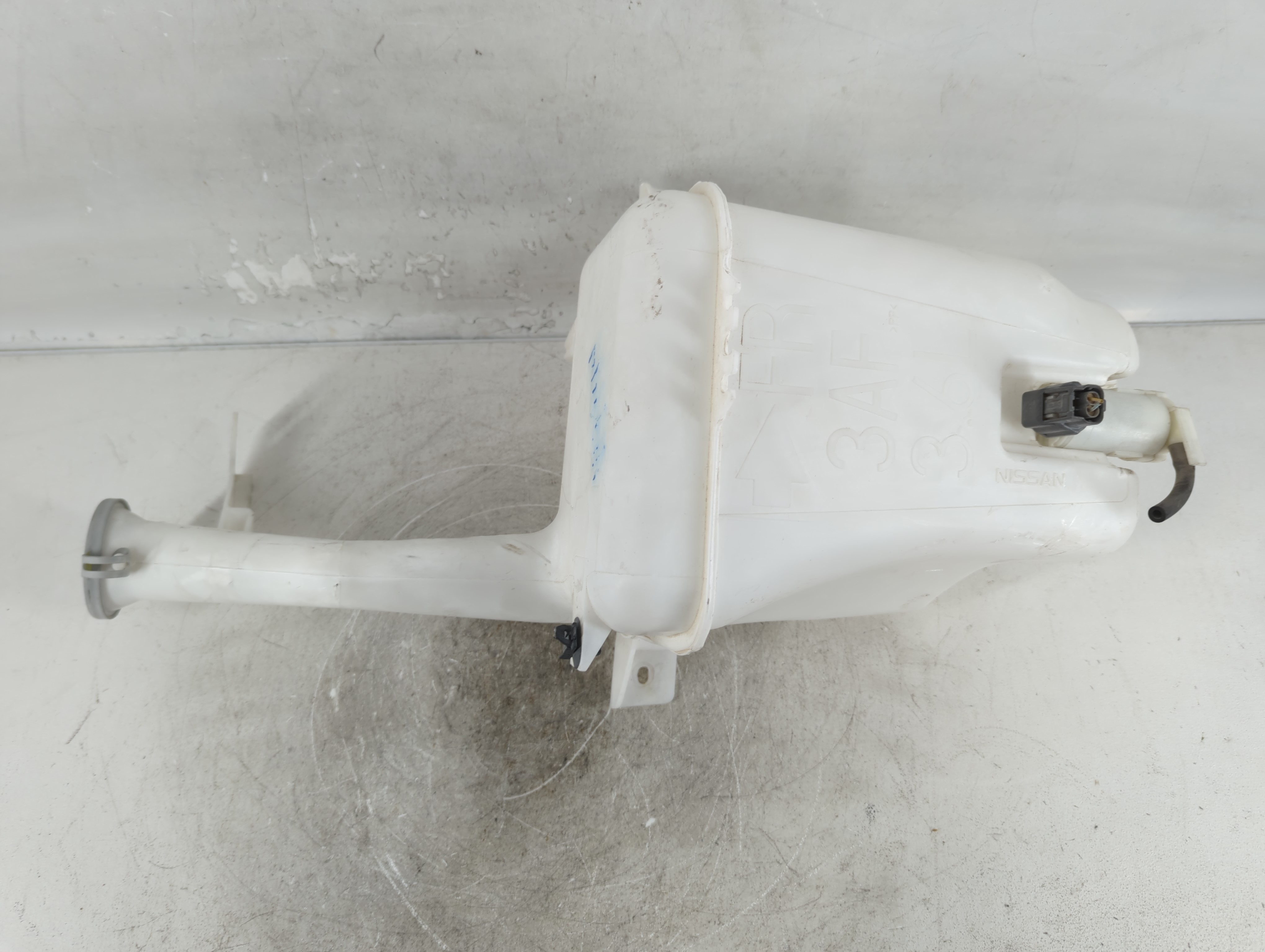 2012-2019 Nissan Versa Windshield Washer Fluid Reservoir Bottle Oem 773825 - Oemusedautoparts1.com