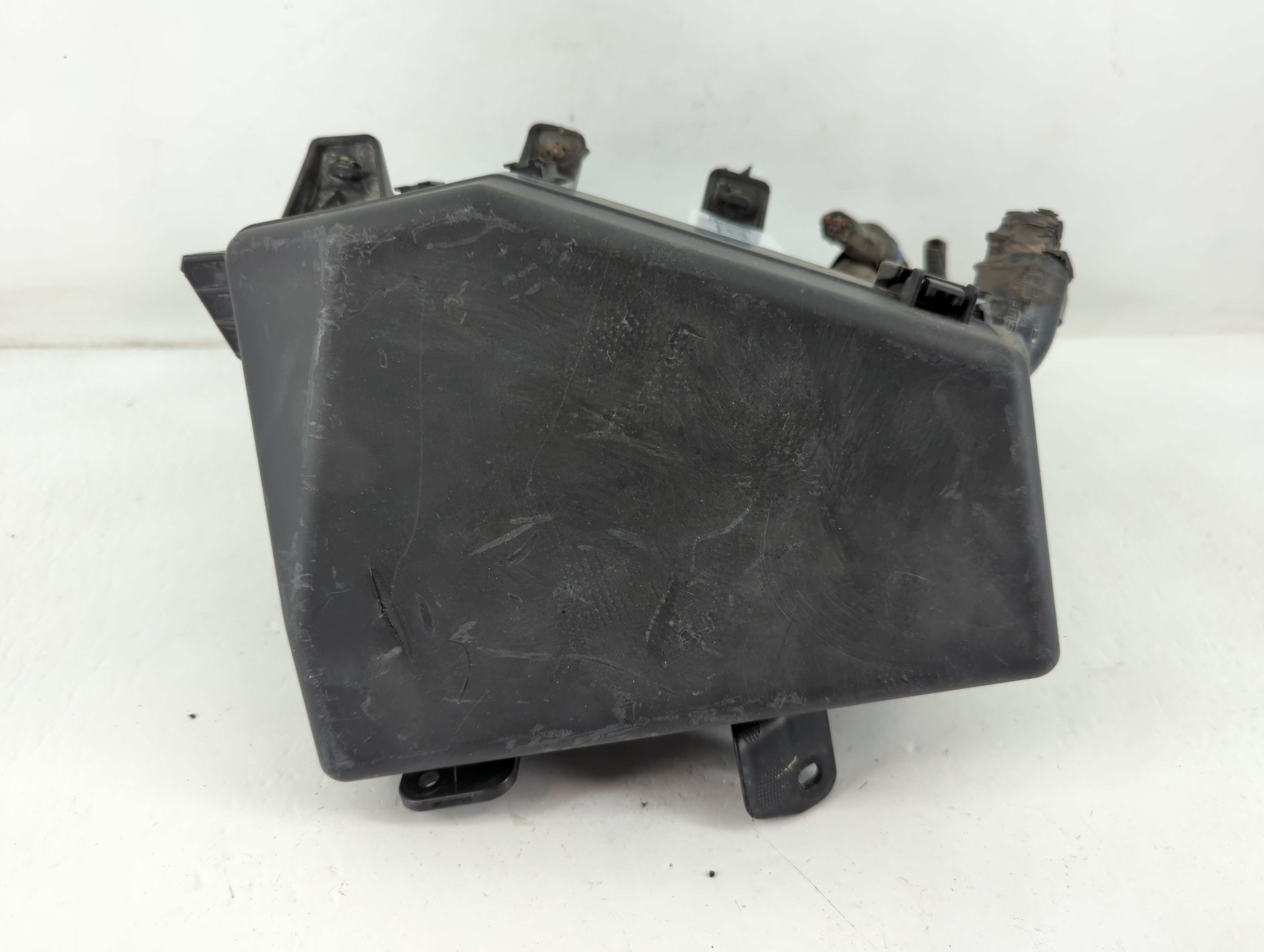 Picture of 2015-2015 Subaru Legacy Fusebox Fuse Box Relay Module Mb503701b 773850