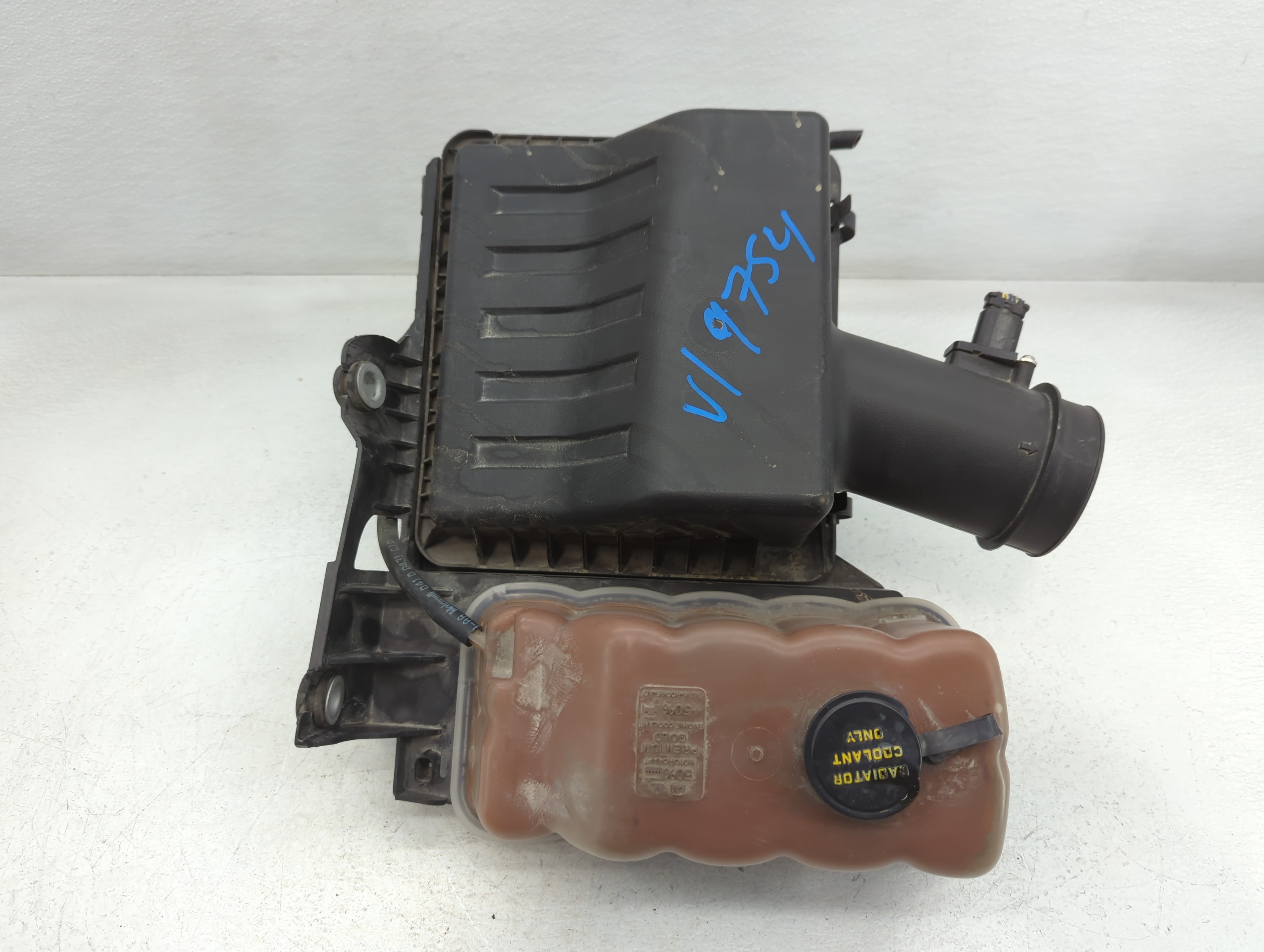 2009-2010 Ford F-150 Air Cleaner Intake-duct Hose Tube 773860 - Oemusedautoparts1.com