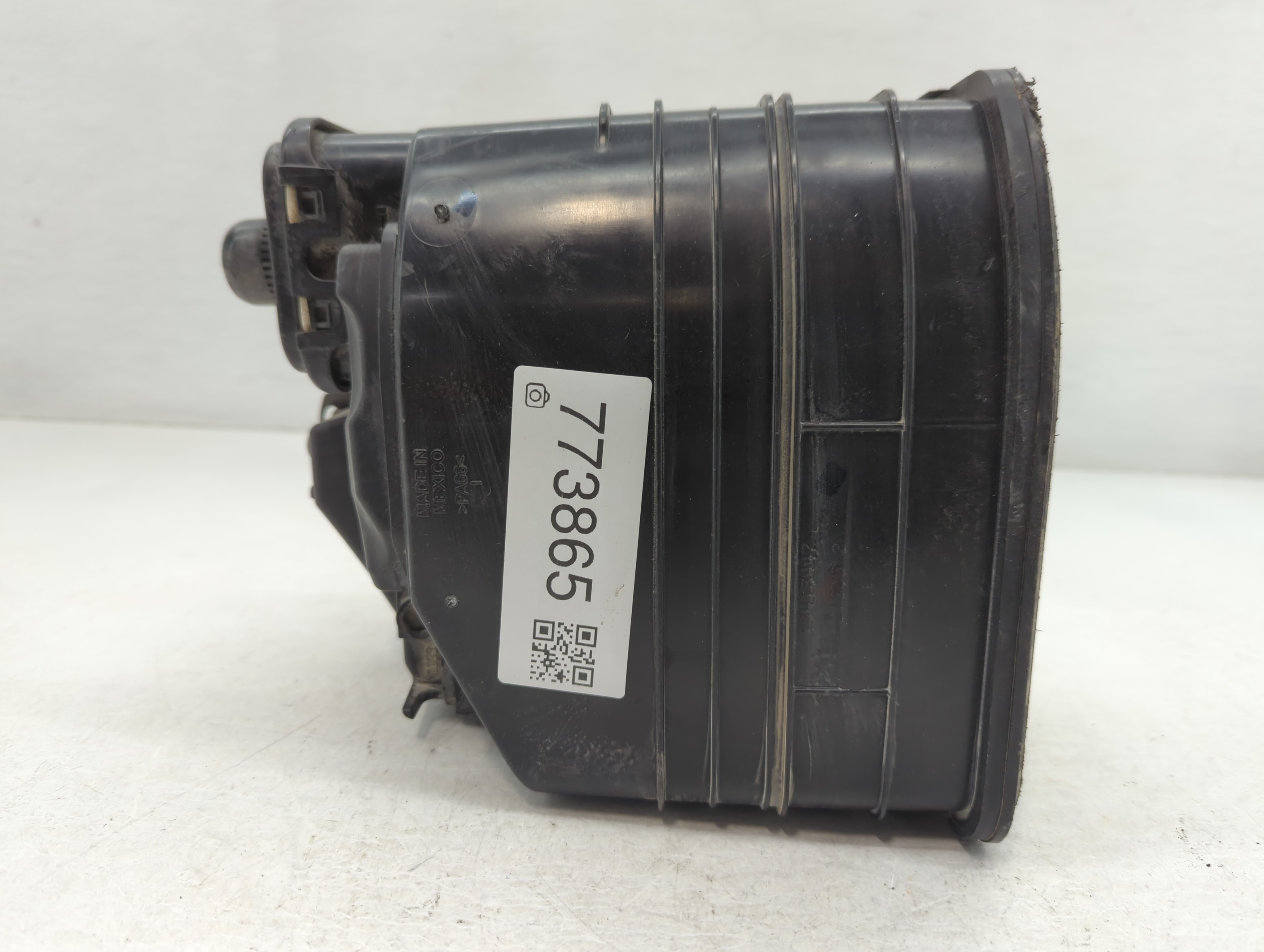 Picture of 2014 Buick Verano Fuel Vapor Charcoal Canister 773865
