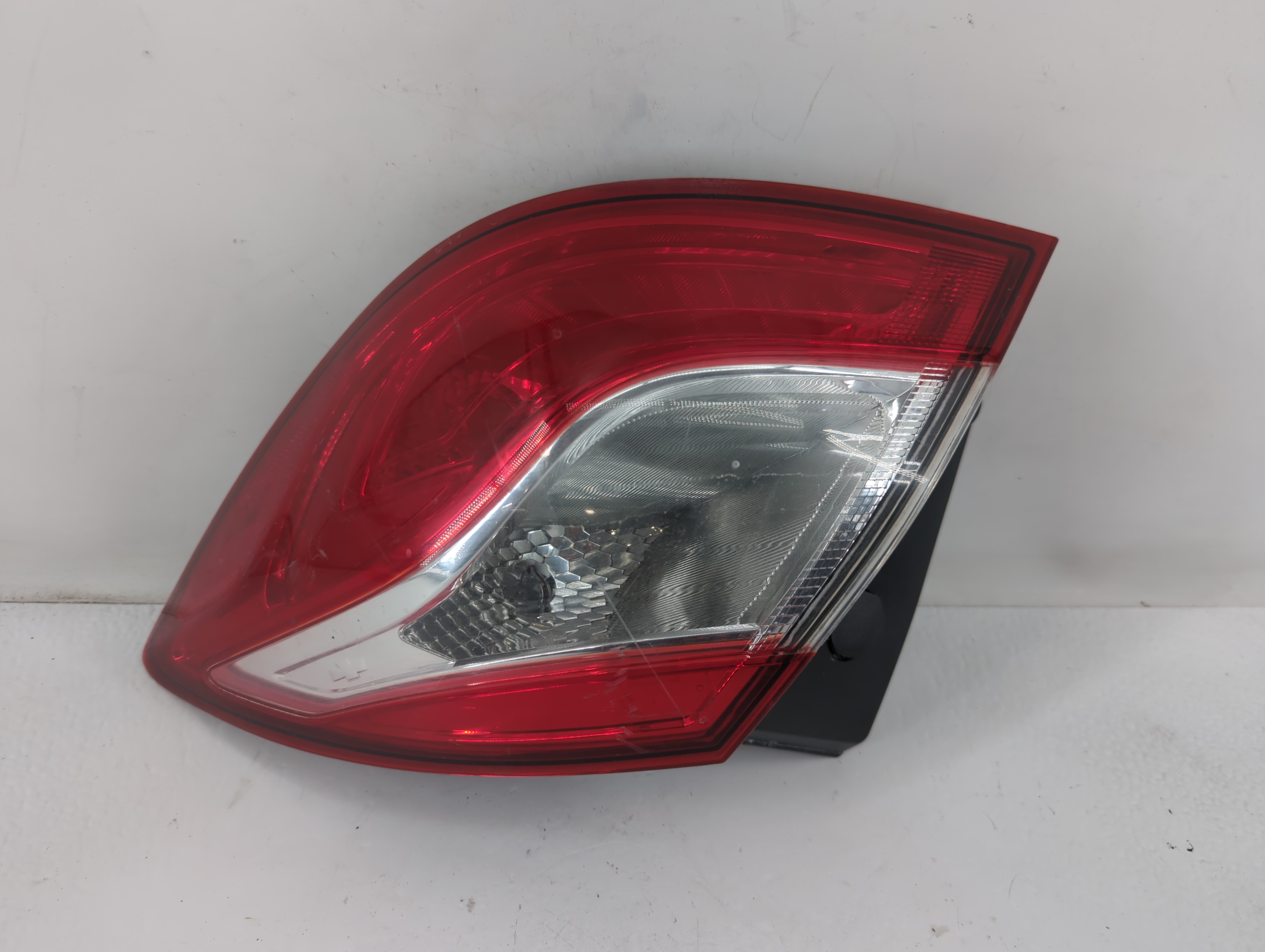 Picture of 2018 Chevrolet Cruze Passenger Right Side Tail Light Taillight Oem 774006