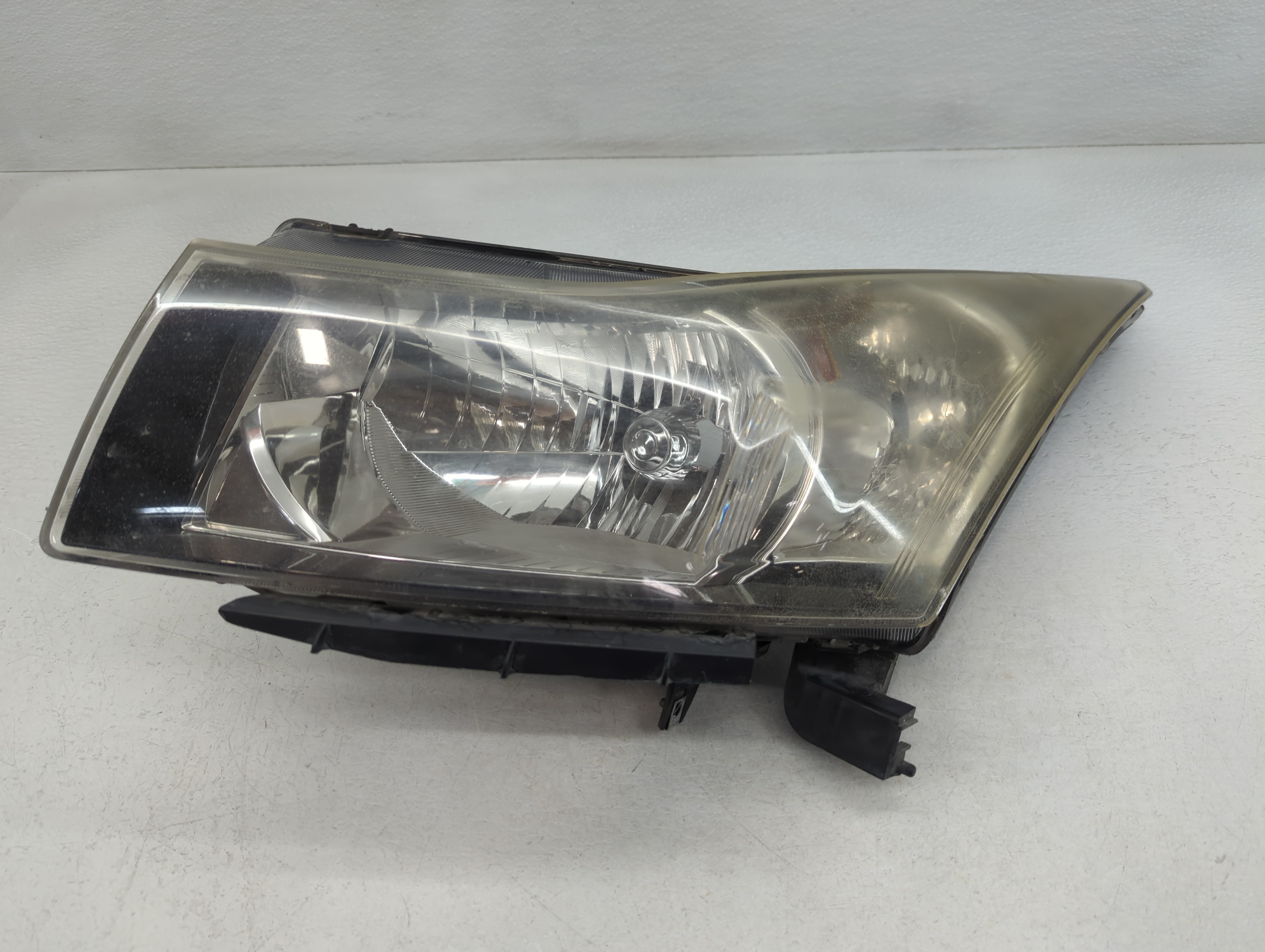 Picture of 2012-2016 Chevrolet Cruze Driver Left Oem Head Light Headlight Lamp 774054