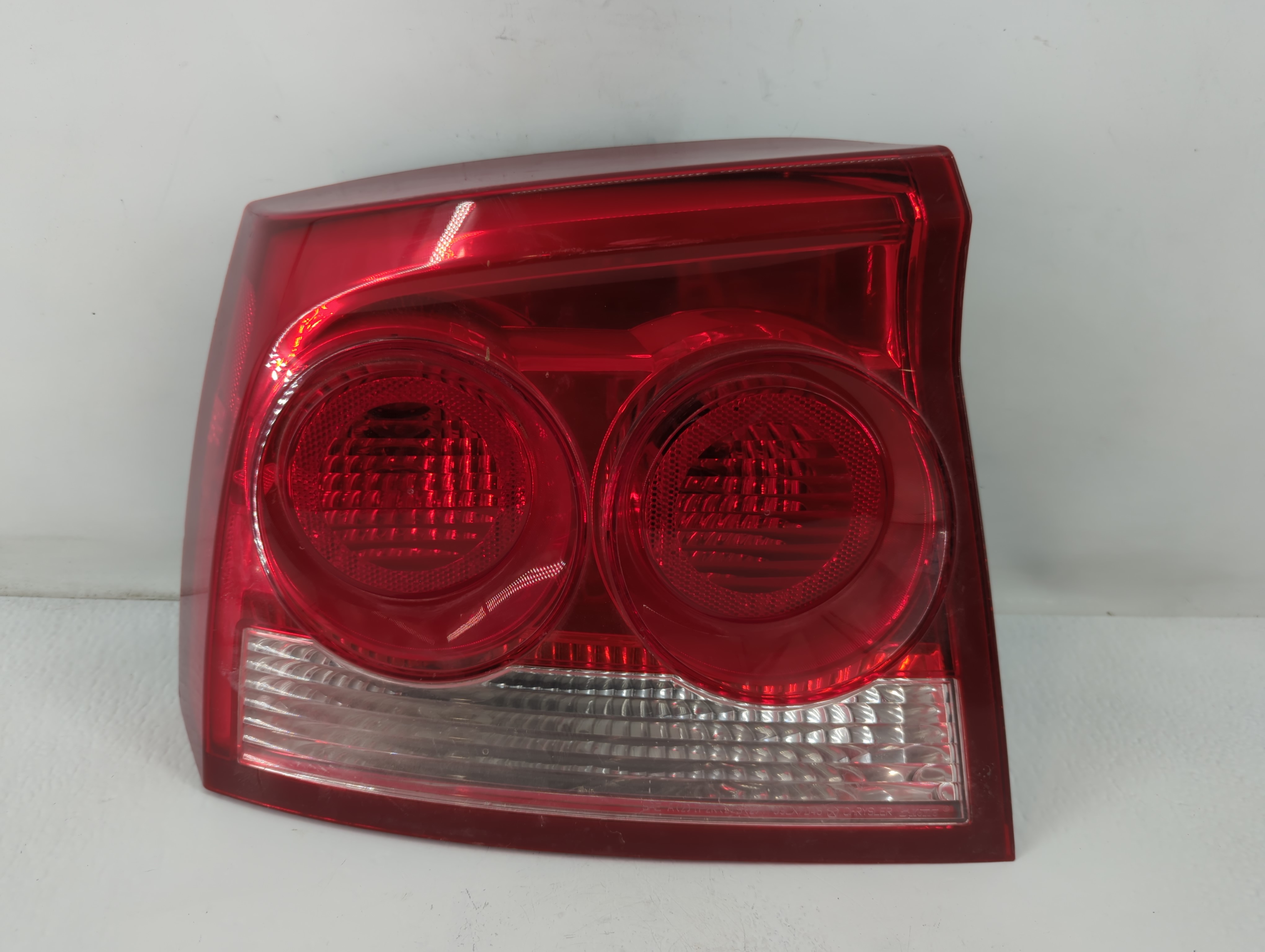 Picture of Dodge Charger Passenger Right Side Tail Light Taillight Oem 774079