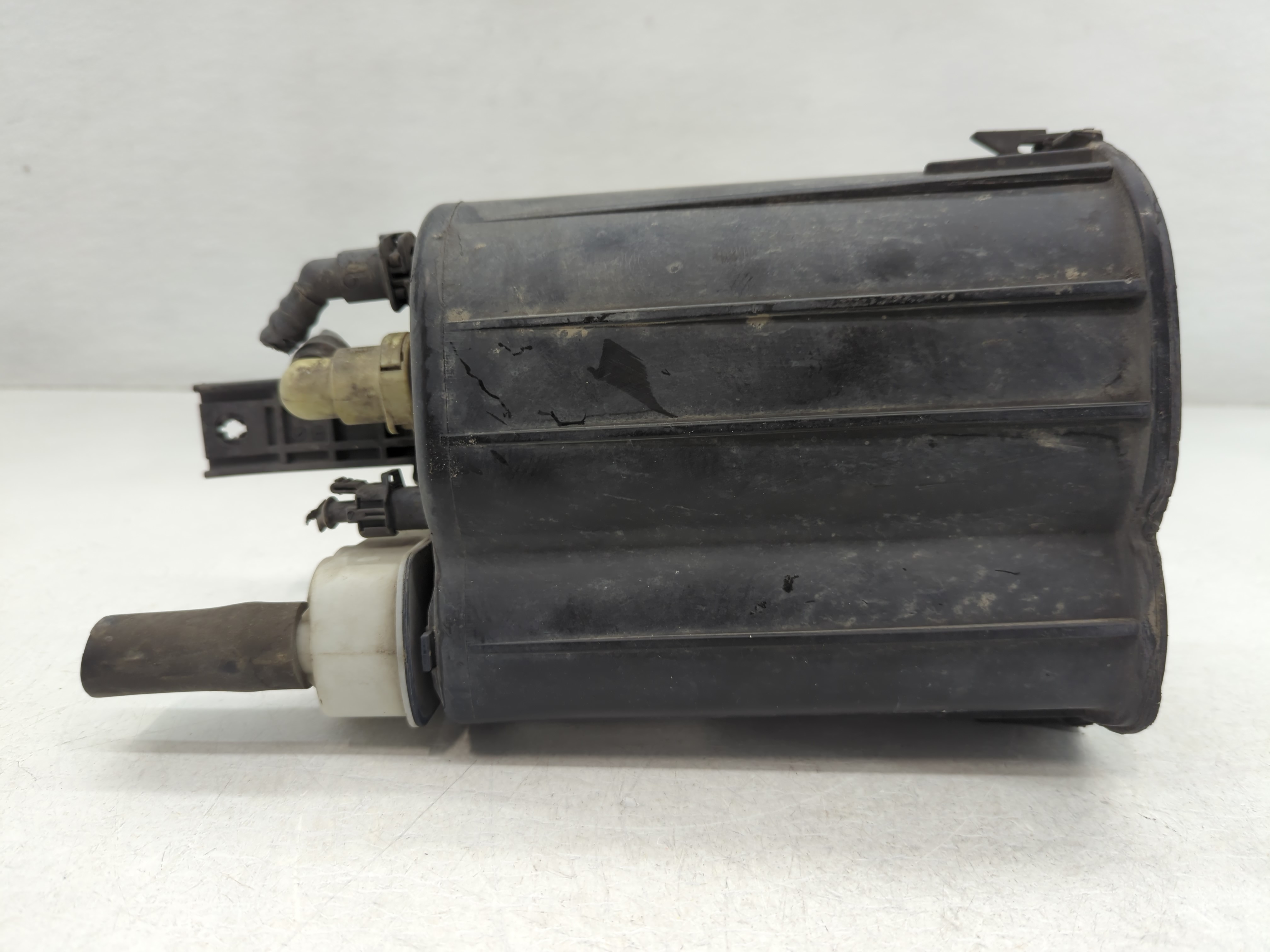 2016 Jeep Compass Fuel Vapor Charcoal Canister 774093 - Oemusedautoparts1.com