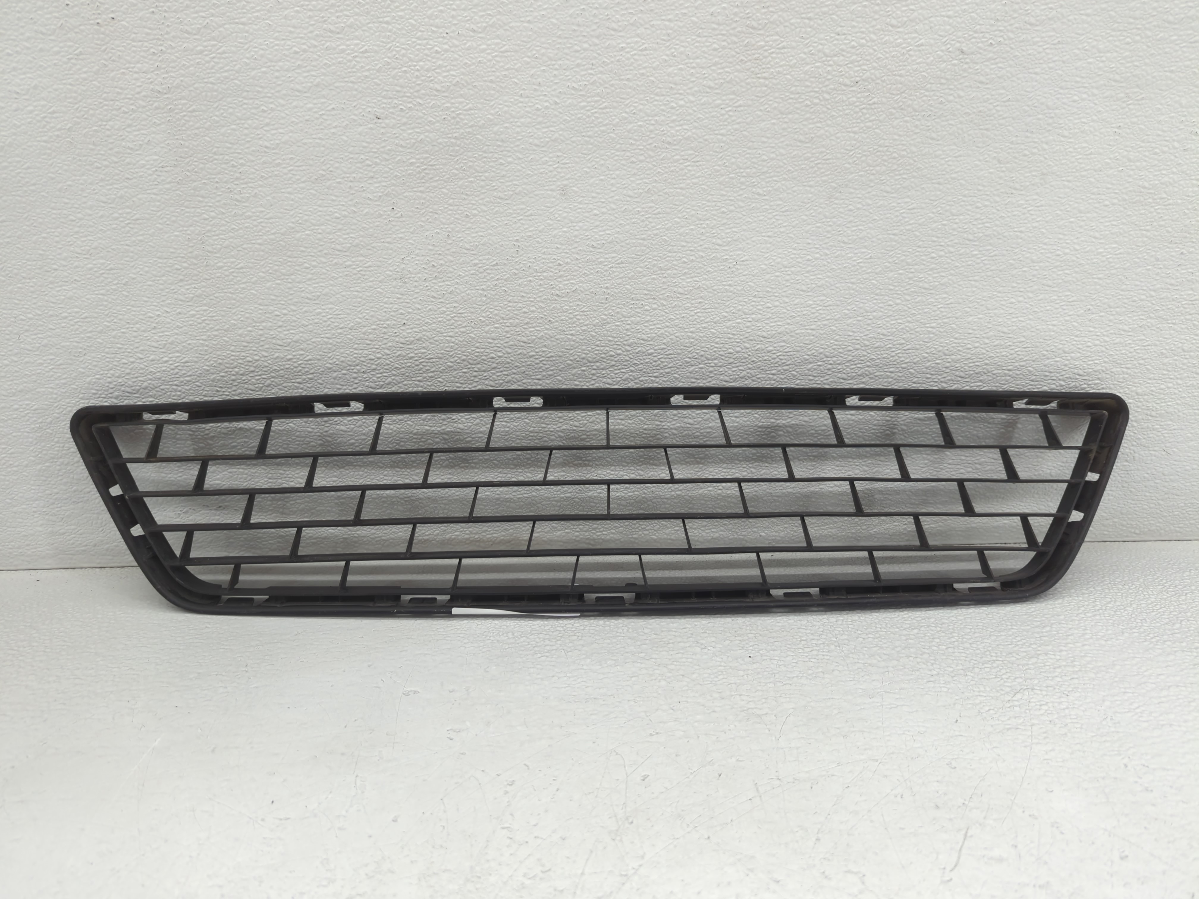 2013-2015 Nissan Sentra Front Bumper Grille Cover 774164 - Oemusedautoparts1.com