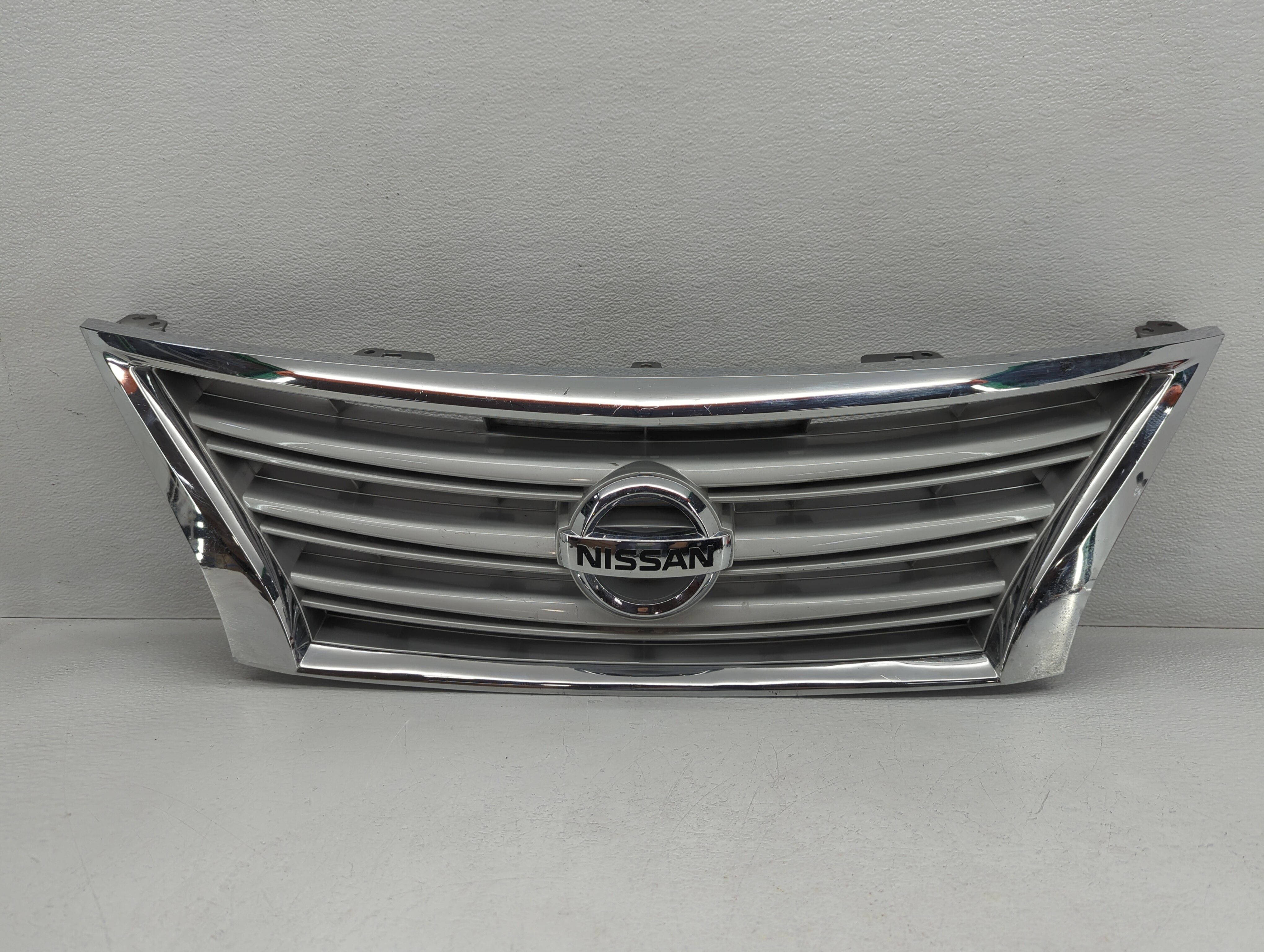 Picture of 2018-2018 Nissan Maxima Front Bumper Grille Cover 774175