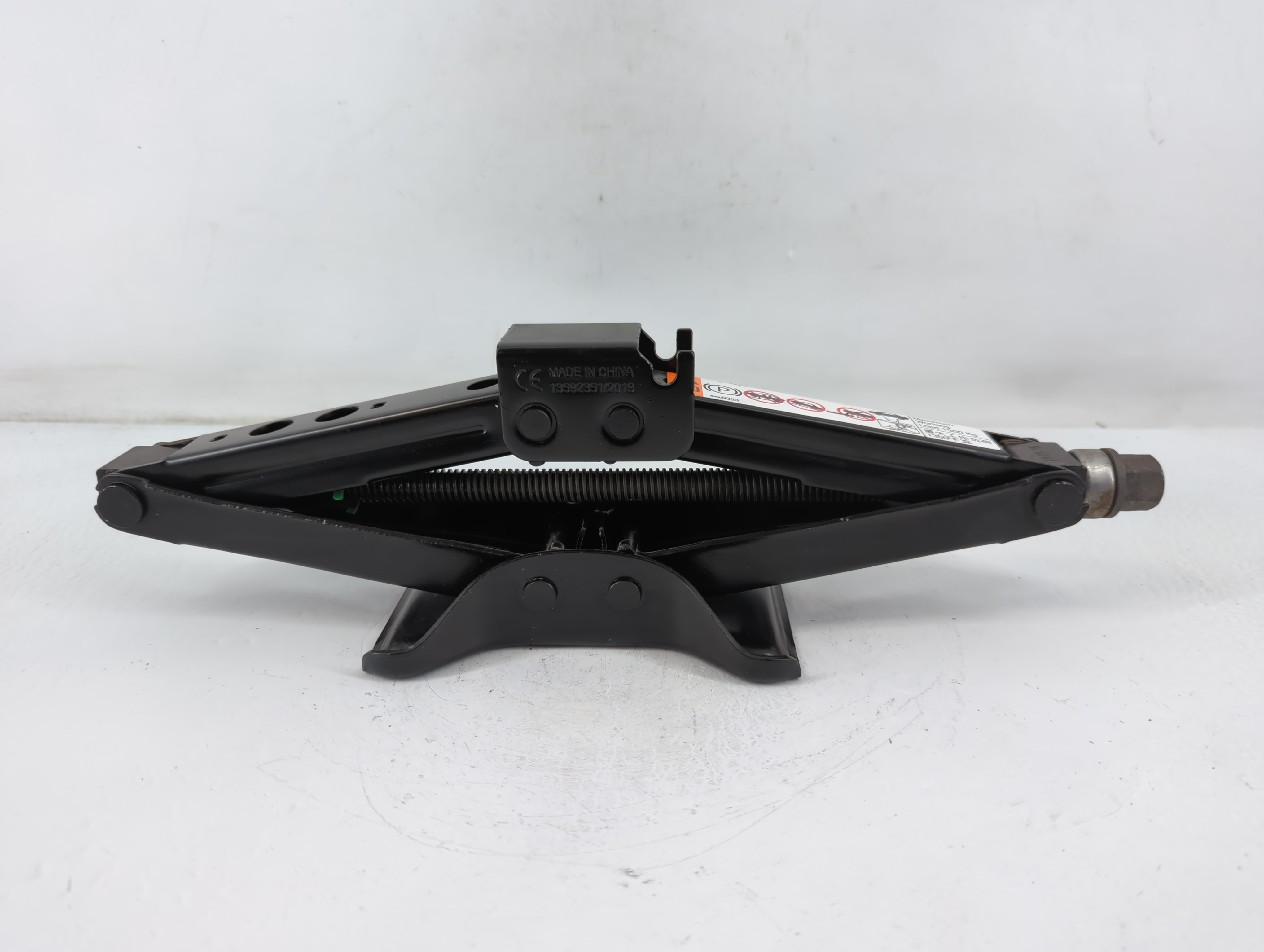 2020 Chevrolet Malibu Spare Scissor Car Jack 774269 - Oemusedautoparts1.com