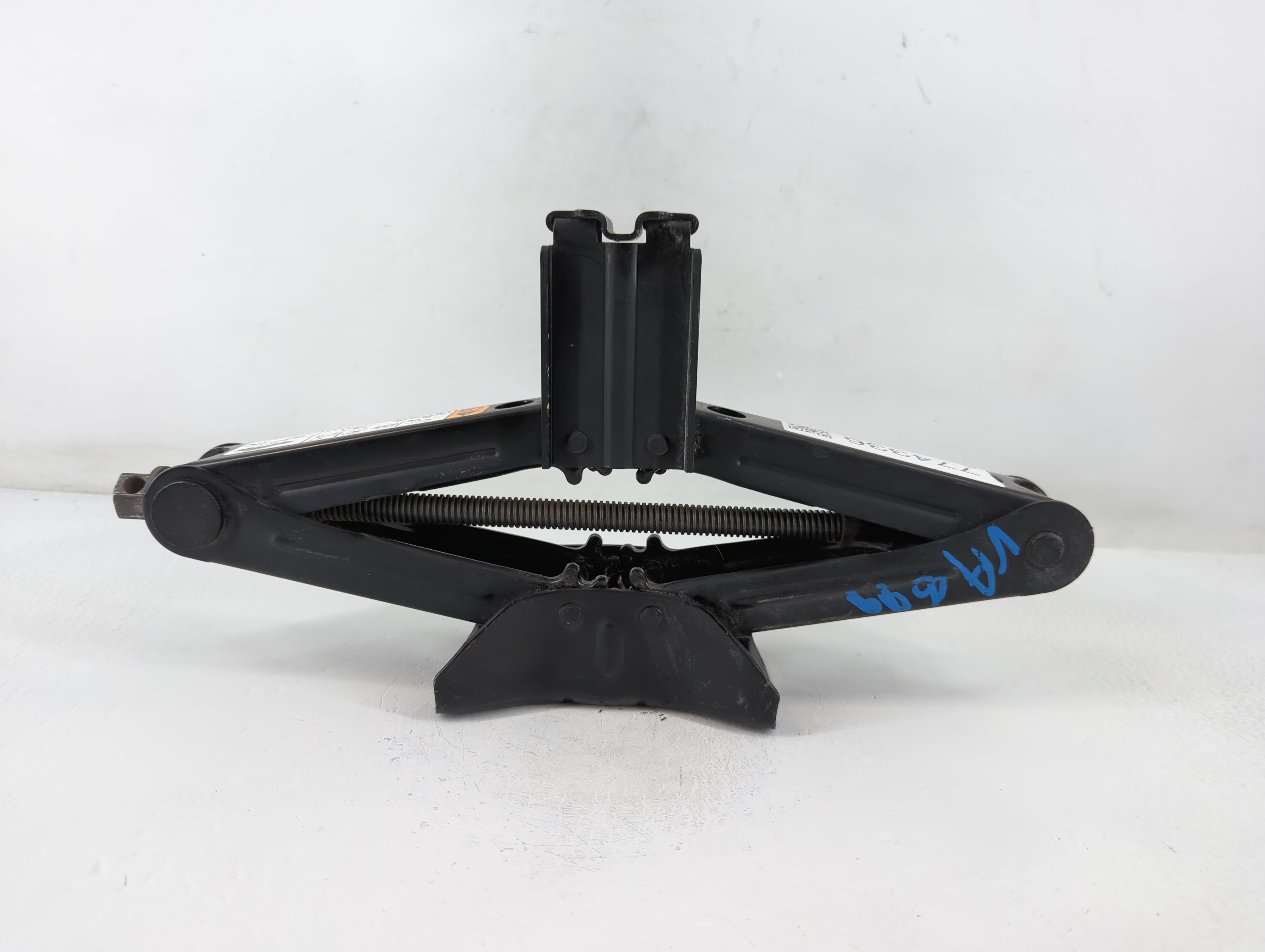 2017 Ford Escape Spare Scissor Car Jack 774336 - Oemusedautoparts1.com