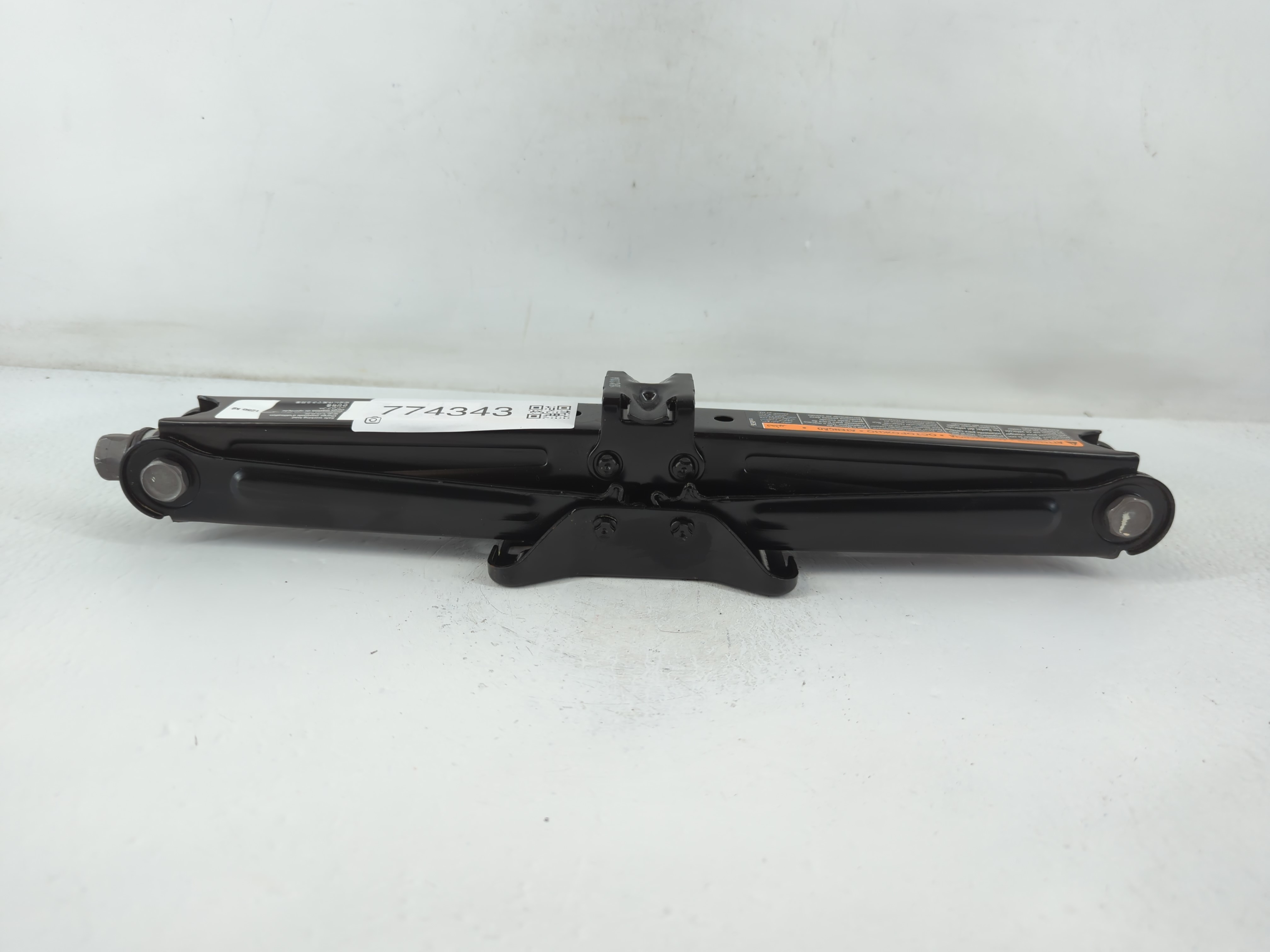 2016 Buick Encore Spare Scissor Car Jack 774343 - Oemusedautoparts1.com