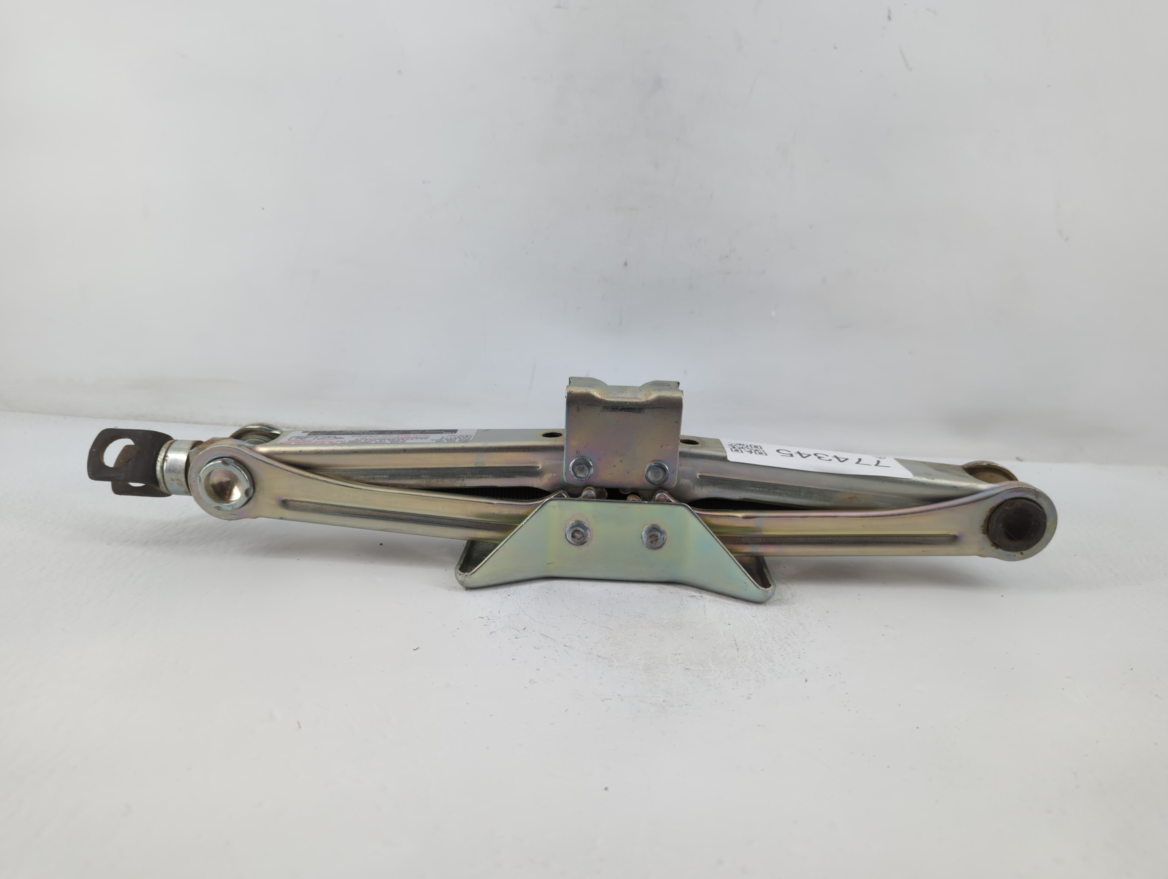 2021 Honda Hr-v Spare Scissor Car Jack 774345 - Oemusedautoparts1.com