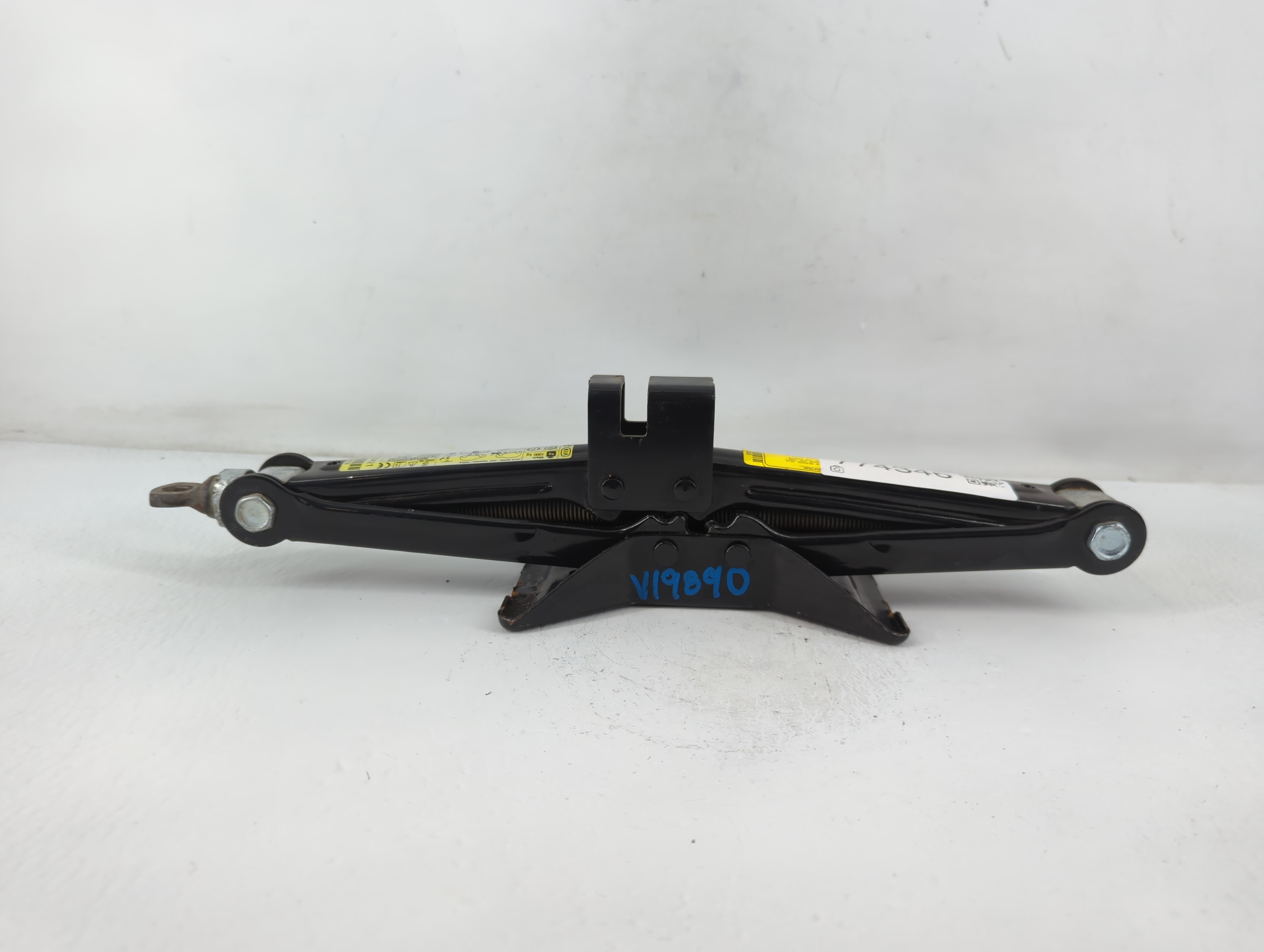 2015 Hyundai Tucson Spare Scissor Car Jack 774346 - Oemusedautoparts1.com