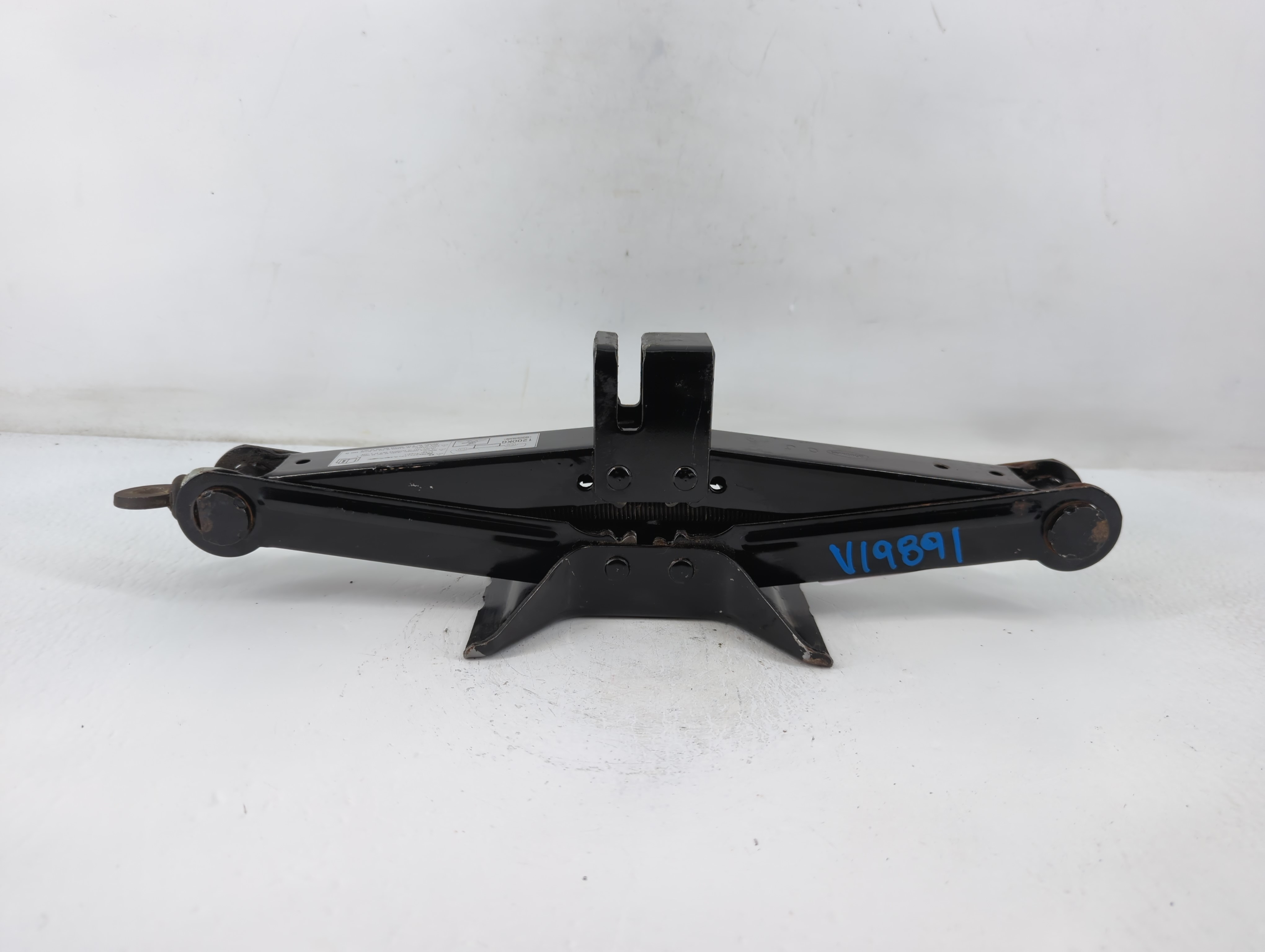 2011 Mazda Cx-9 Spare Scissor Car Jack 774347 - Oemusedautoparts1.com