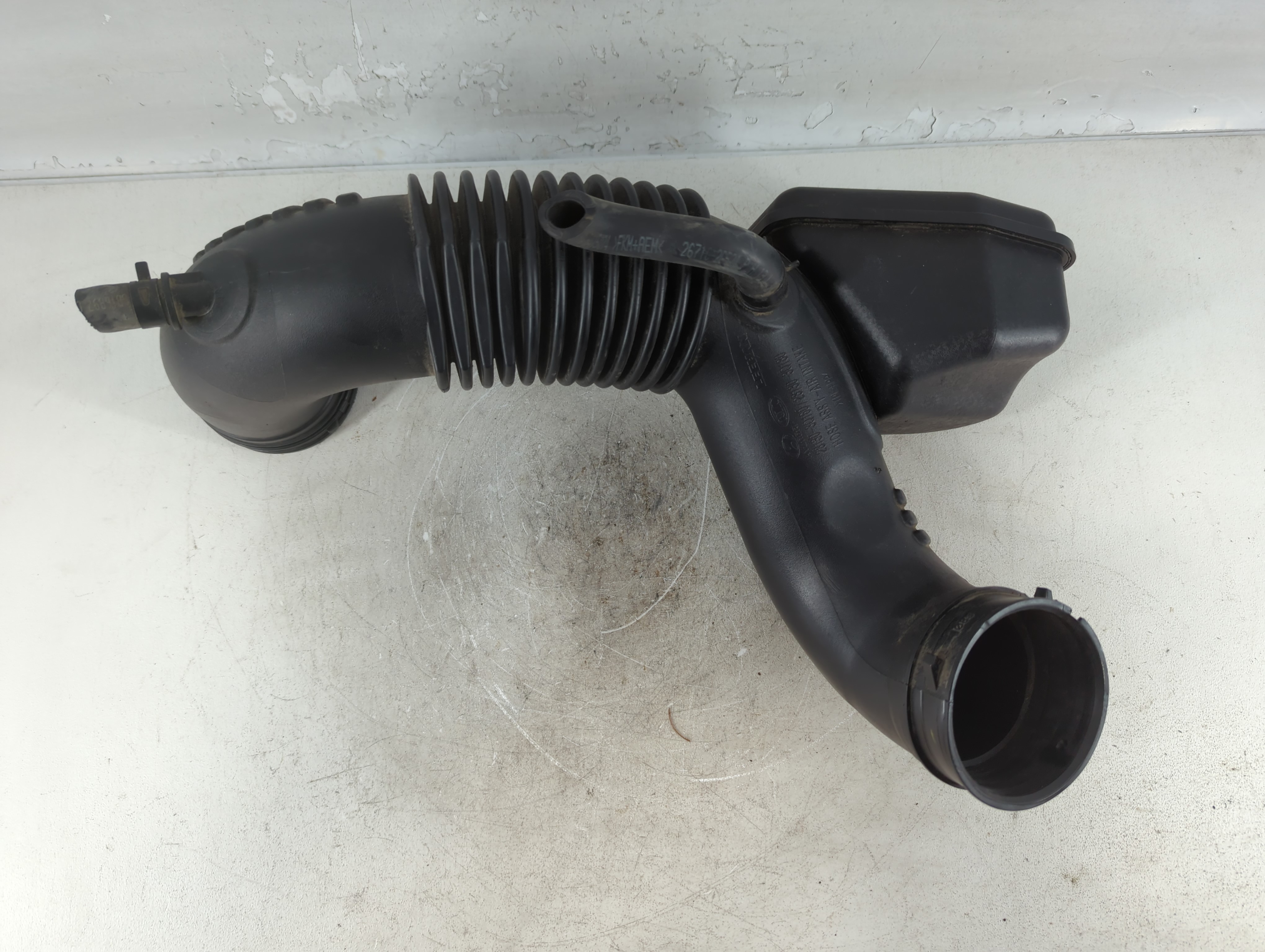 2011-2014 Hyundai Sonata Air Cleaner Intake-duct Hose Tube 774389 - Oemusedautoparts1.com