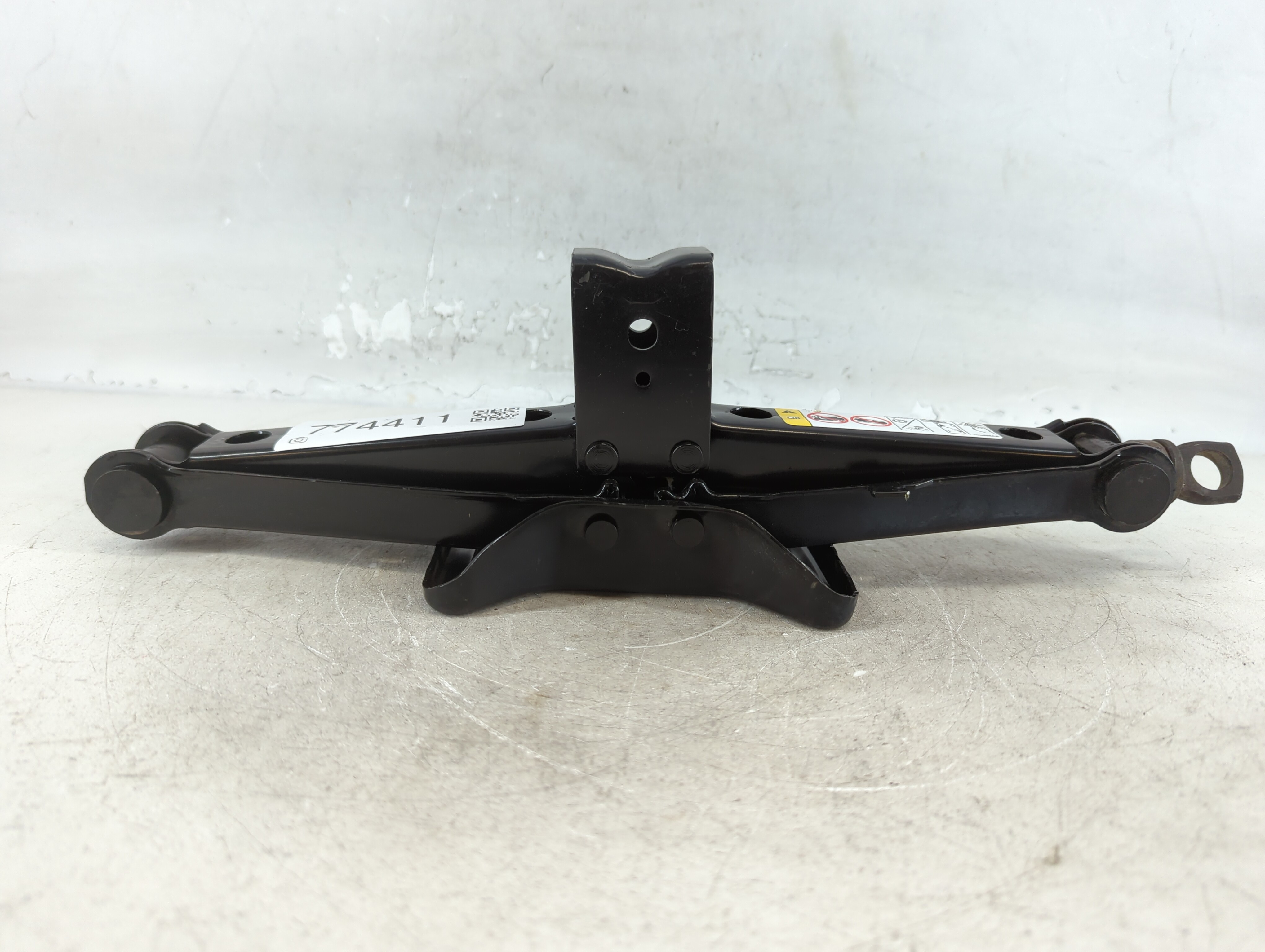 2016 Dodge Journey Spare Scissor Car Jack 774411 - Oemusedautoparts1.com