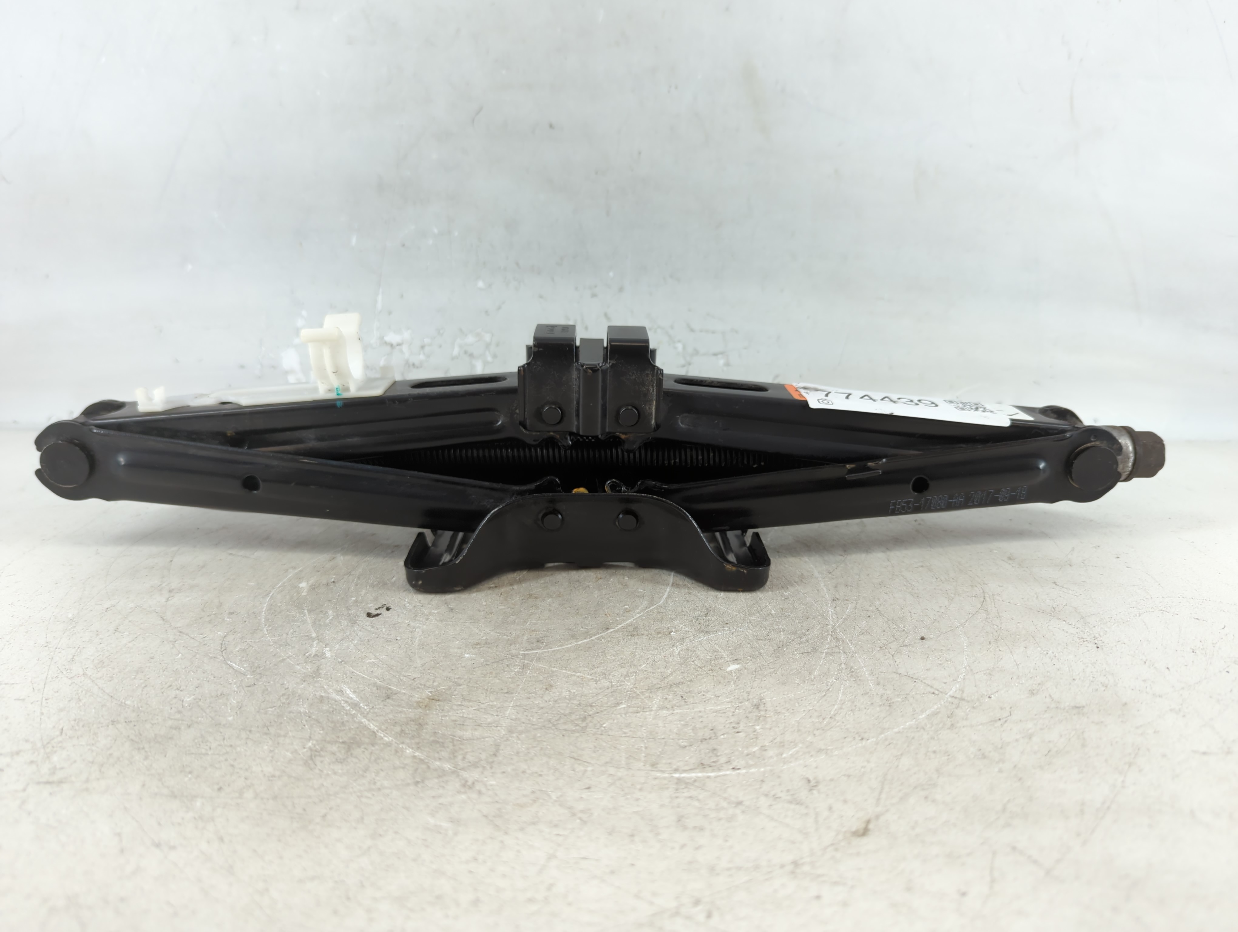 2018 Ford Explorer Spare Scissor Car Jack 774439 - Oemusedautoparts1.com