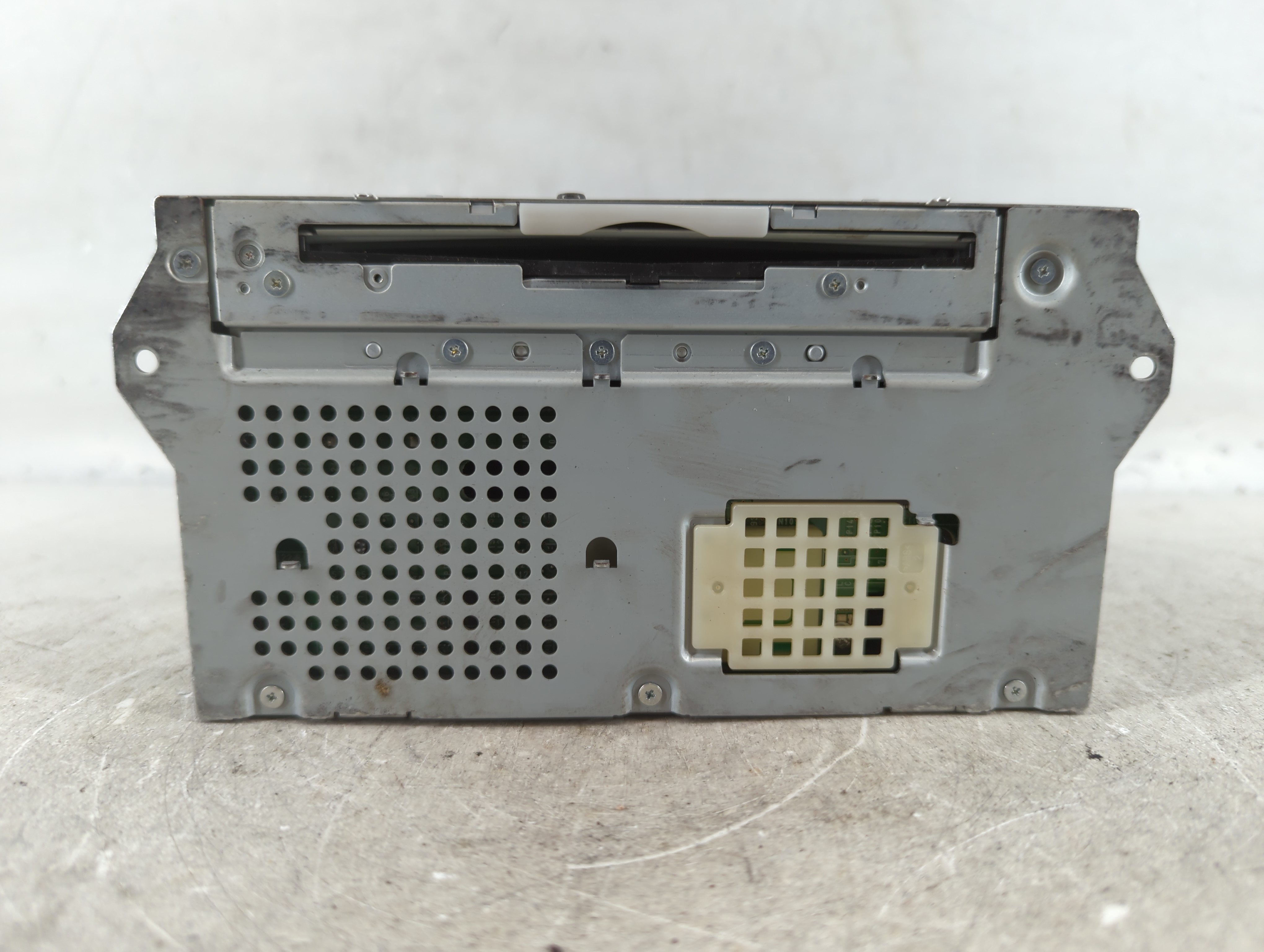2013-2014 Nissan Maxima Am Fm Cd Player Radio Receiver 774458 - Oemusedautoparts1.com