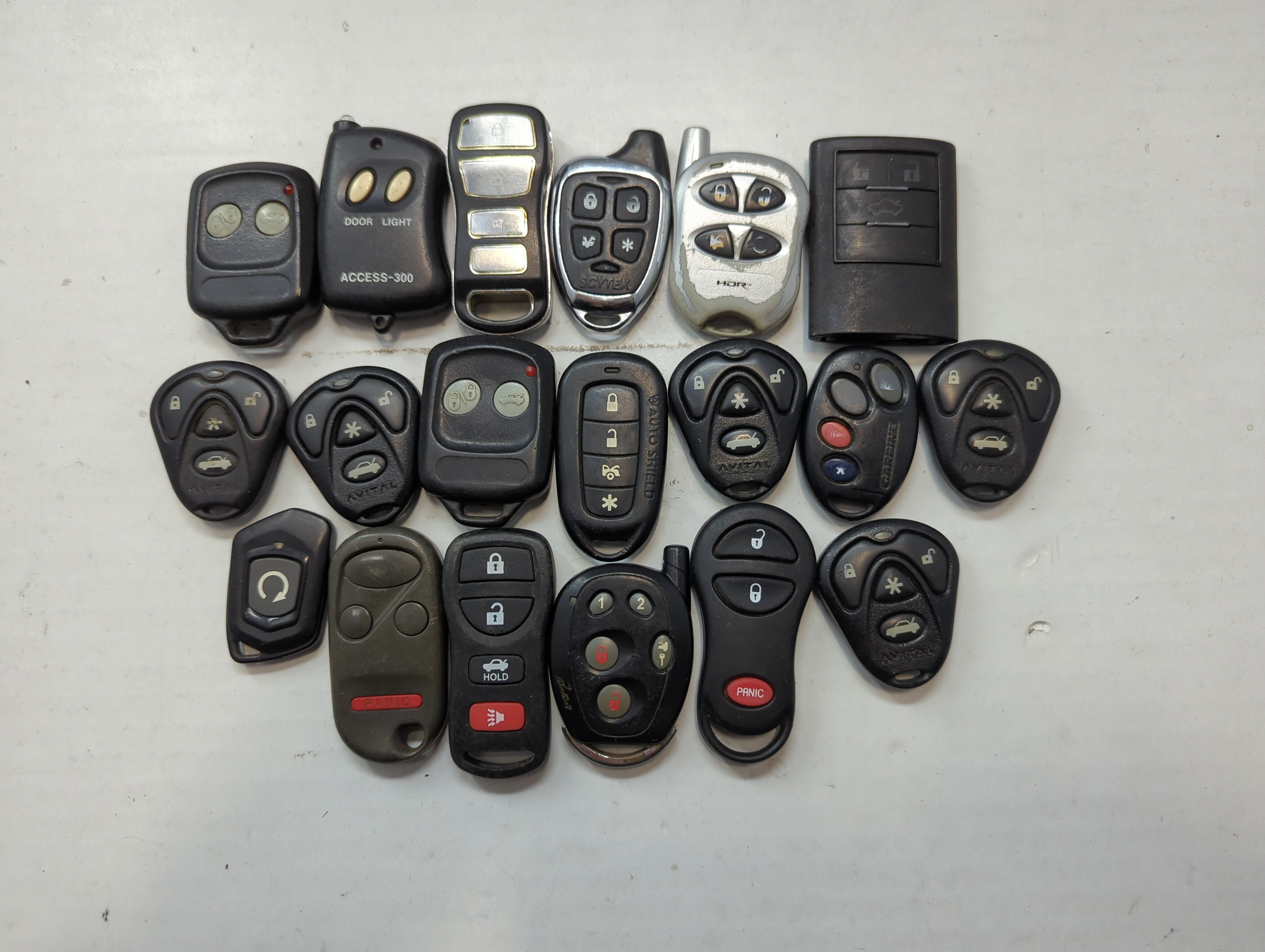 Lot of 19 Aftermarket Keyless Entry Remote Fob MIXED FCC IDS MIXED PART 774485 - Oemusedautoparts1.com
